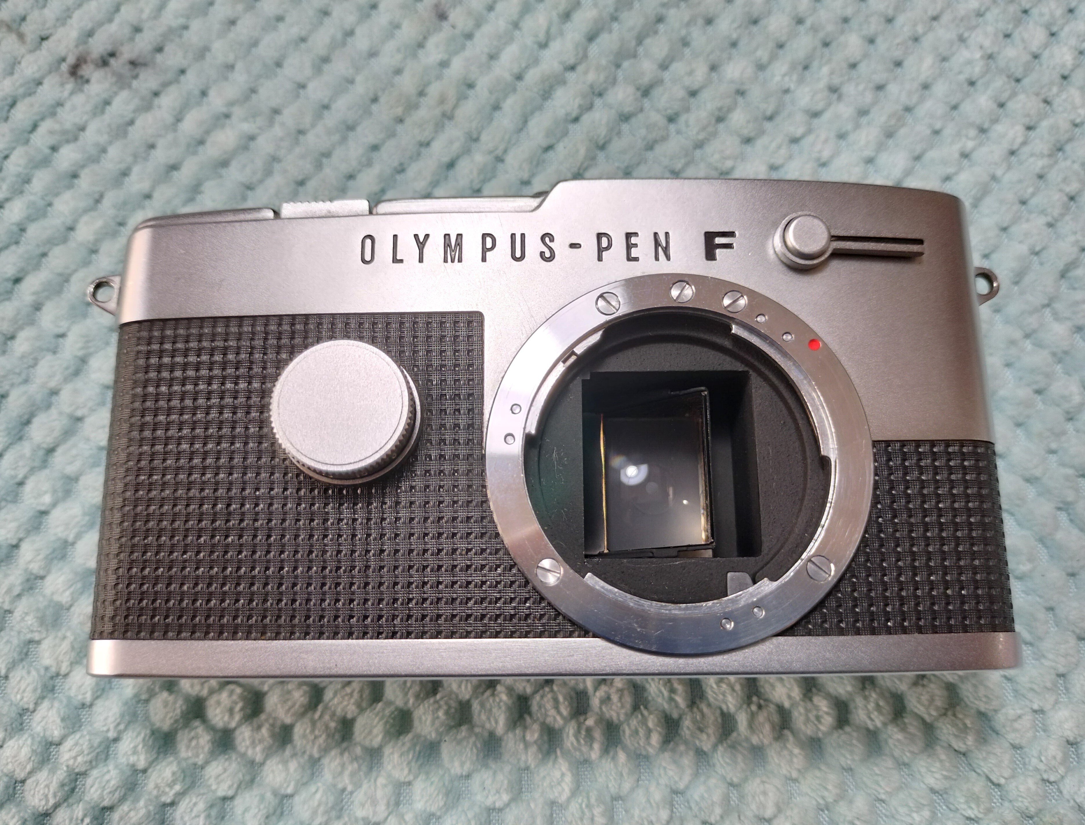Olympus Pen FTの分解｜フィルムカメラ修理のアクアカメラ
