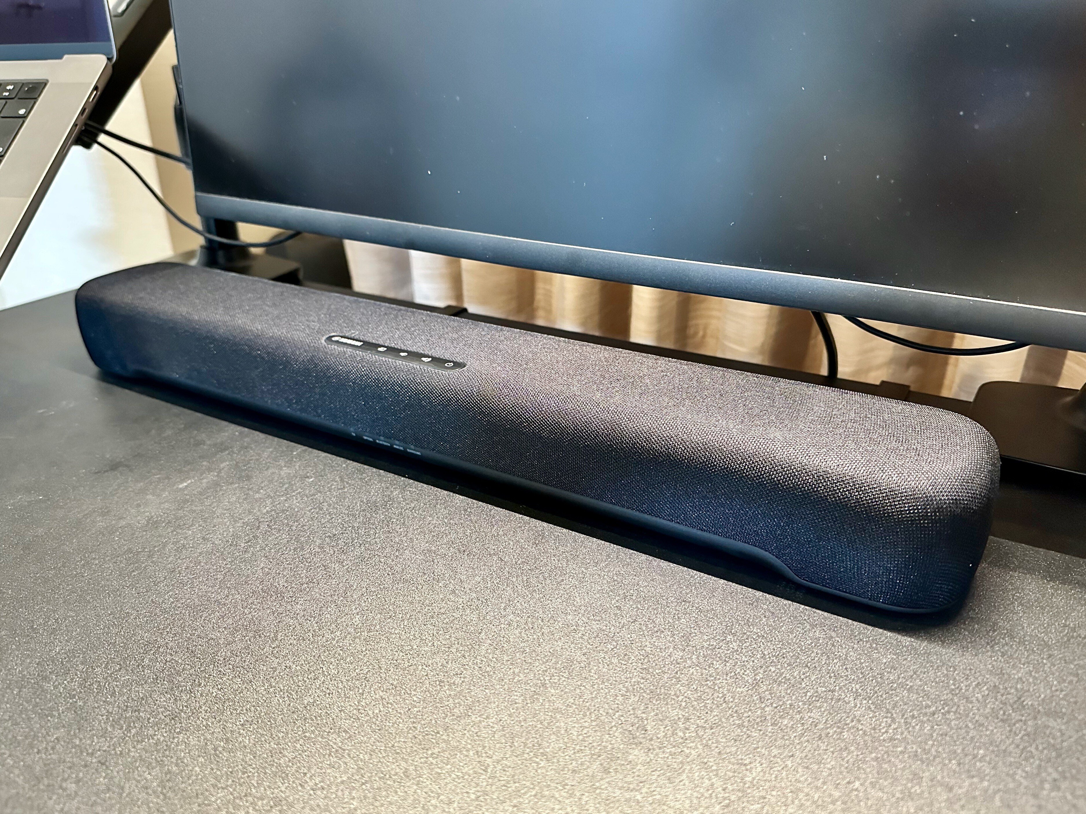 PC用コンパクトサウンドバーYAMAHA「SR-20A」を導入！【自宅PC環境改善