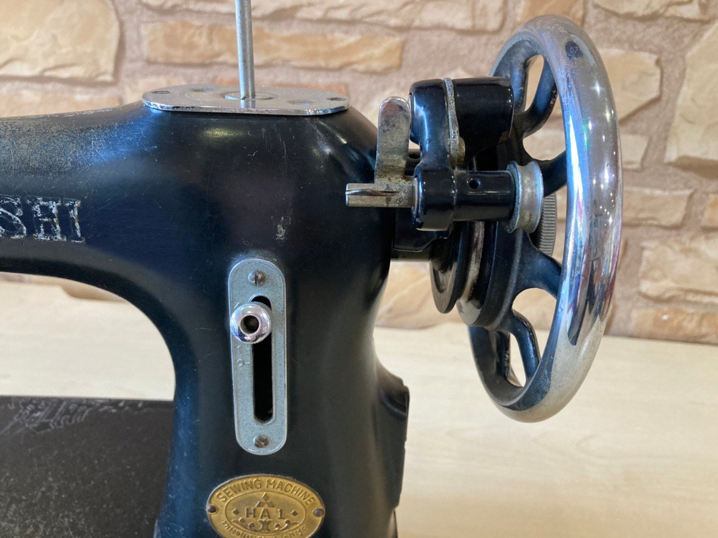 ミシン紹介】アンティークミシン 「MITSUBISHI HA-1」｜ソーイングスクエア