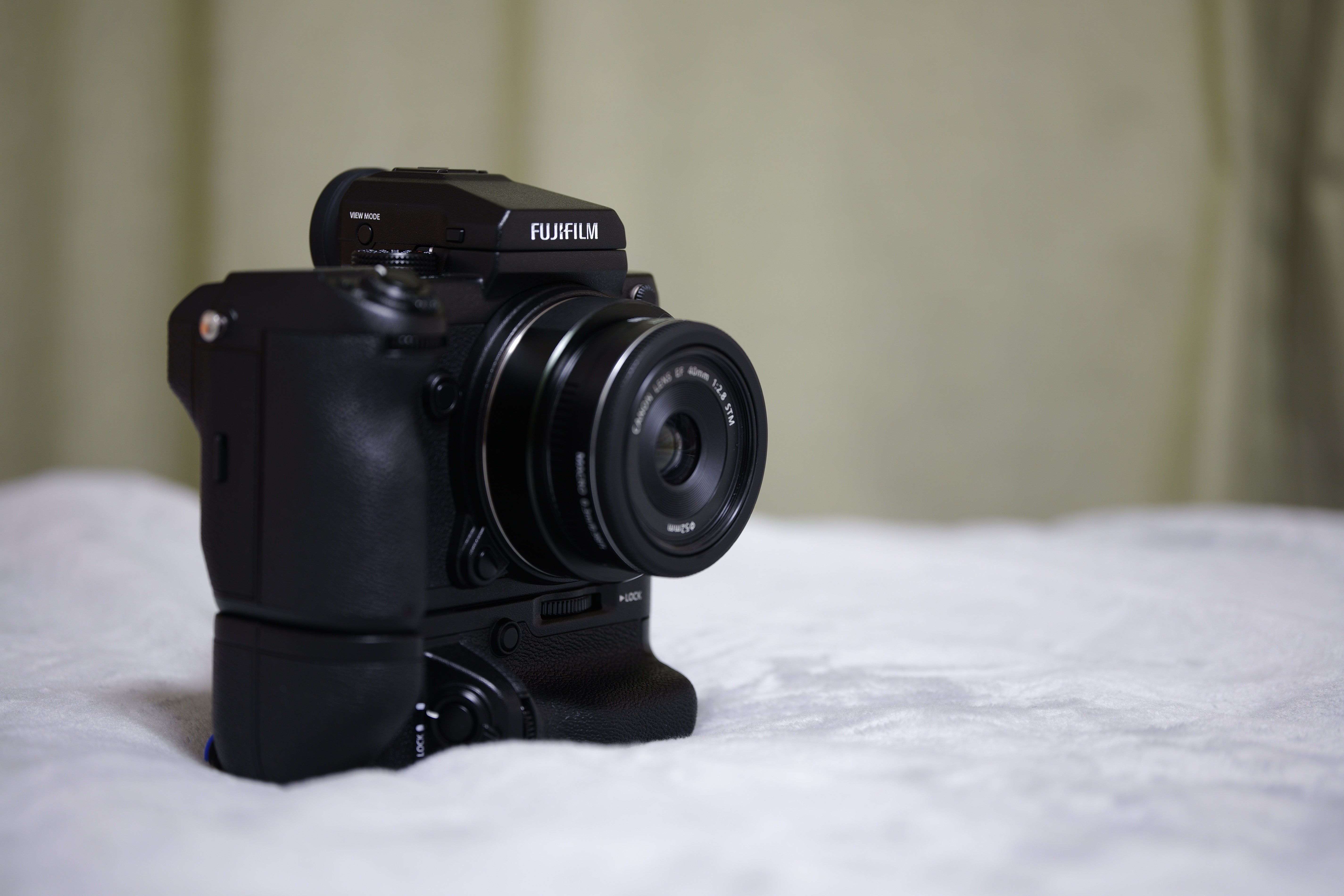 レビュー】GFXで最も縦位置撮影しやすいグリップ VG-GFX1｜プラナリア