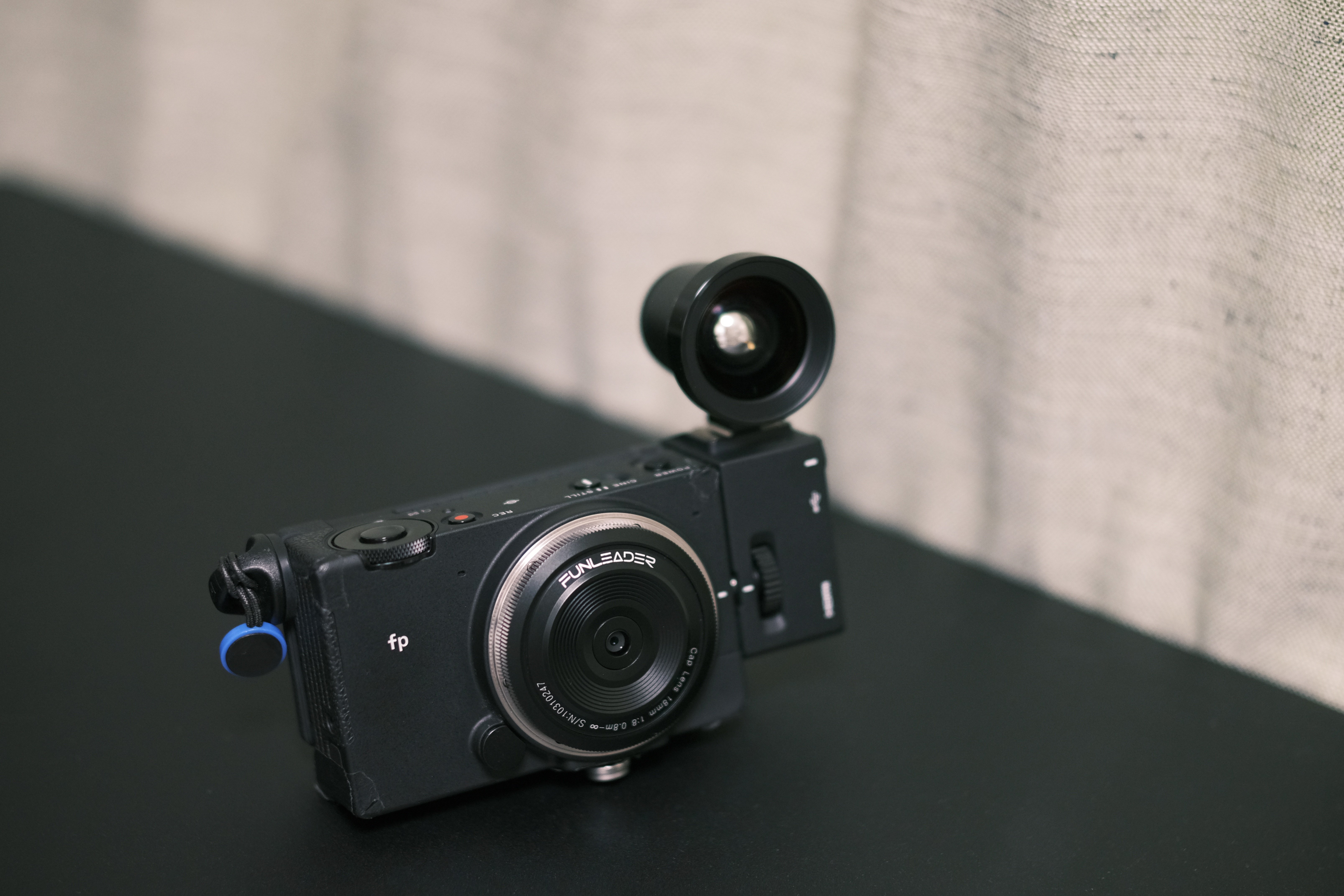 レビュー】SIGMA dp0 Quattro用ファインダー VF-51｜プラナリア