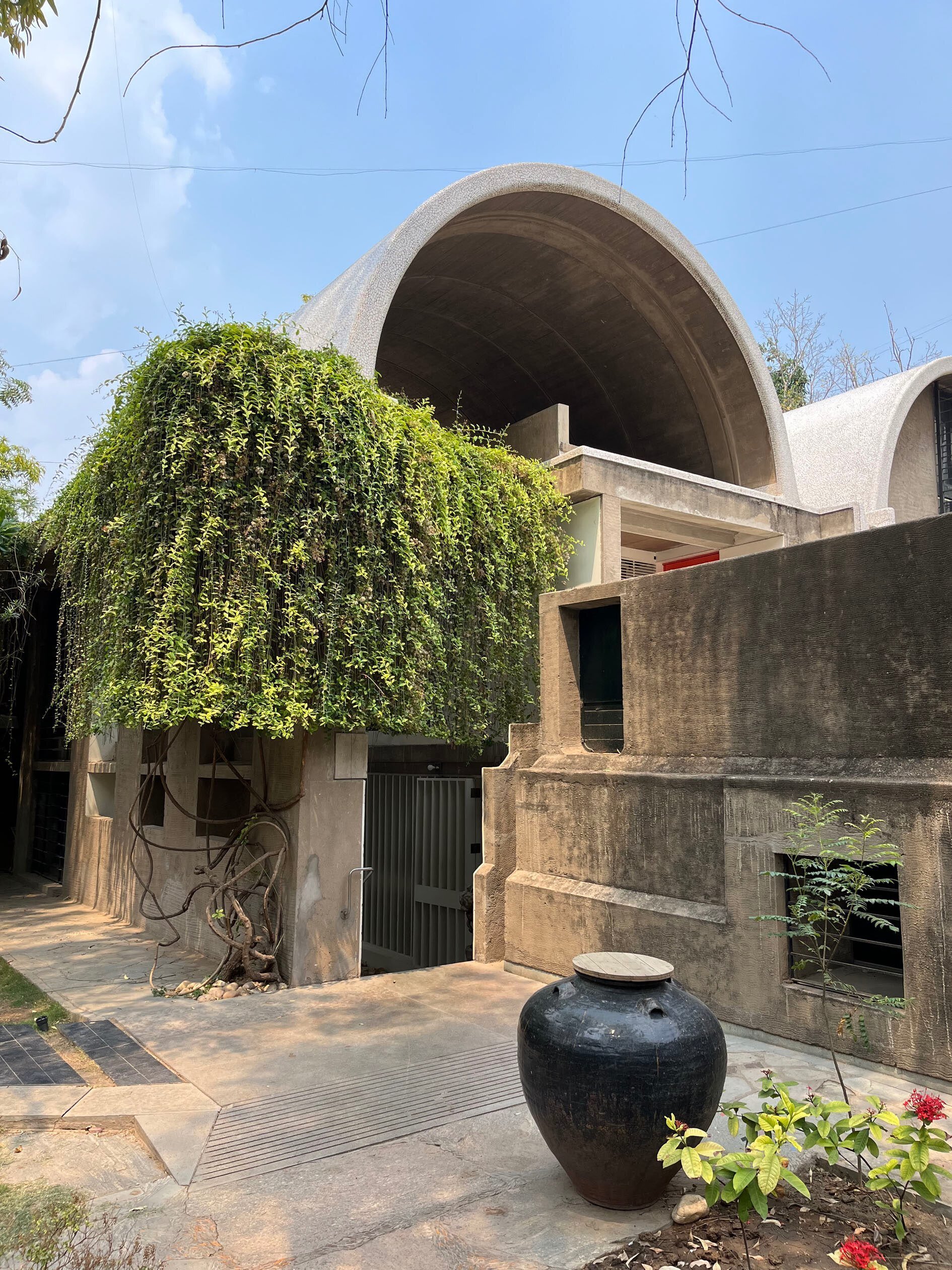 建築】インドの巨匠建築家 バルクリシュナ・ドーシを知っているか