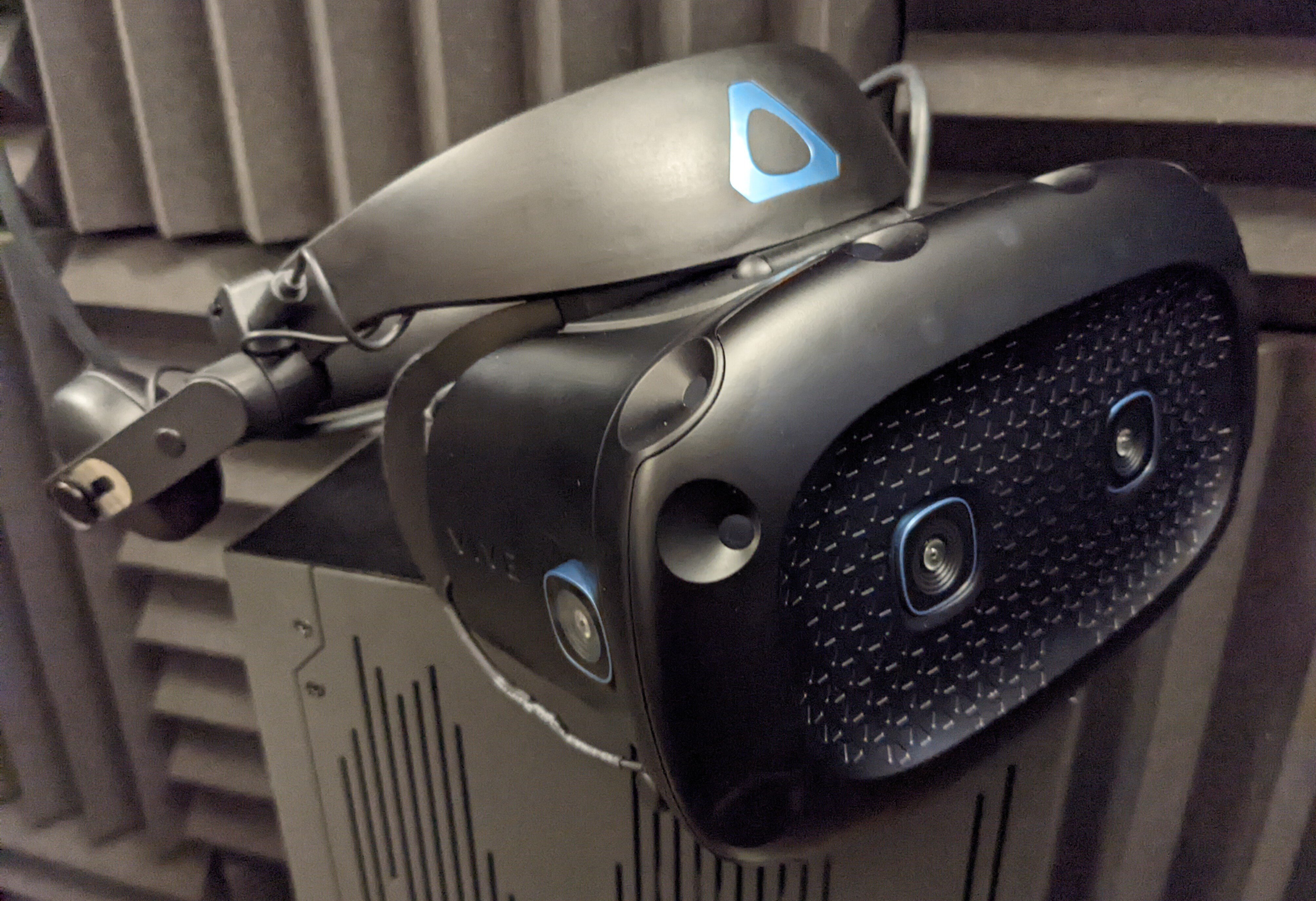 VRヘッドセットを買い替えまくった話｜白萌エド(さもい えど)