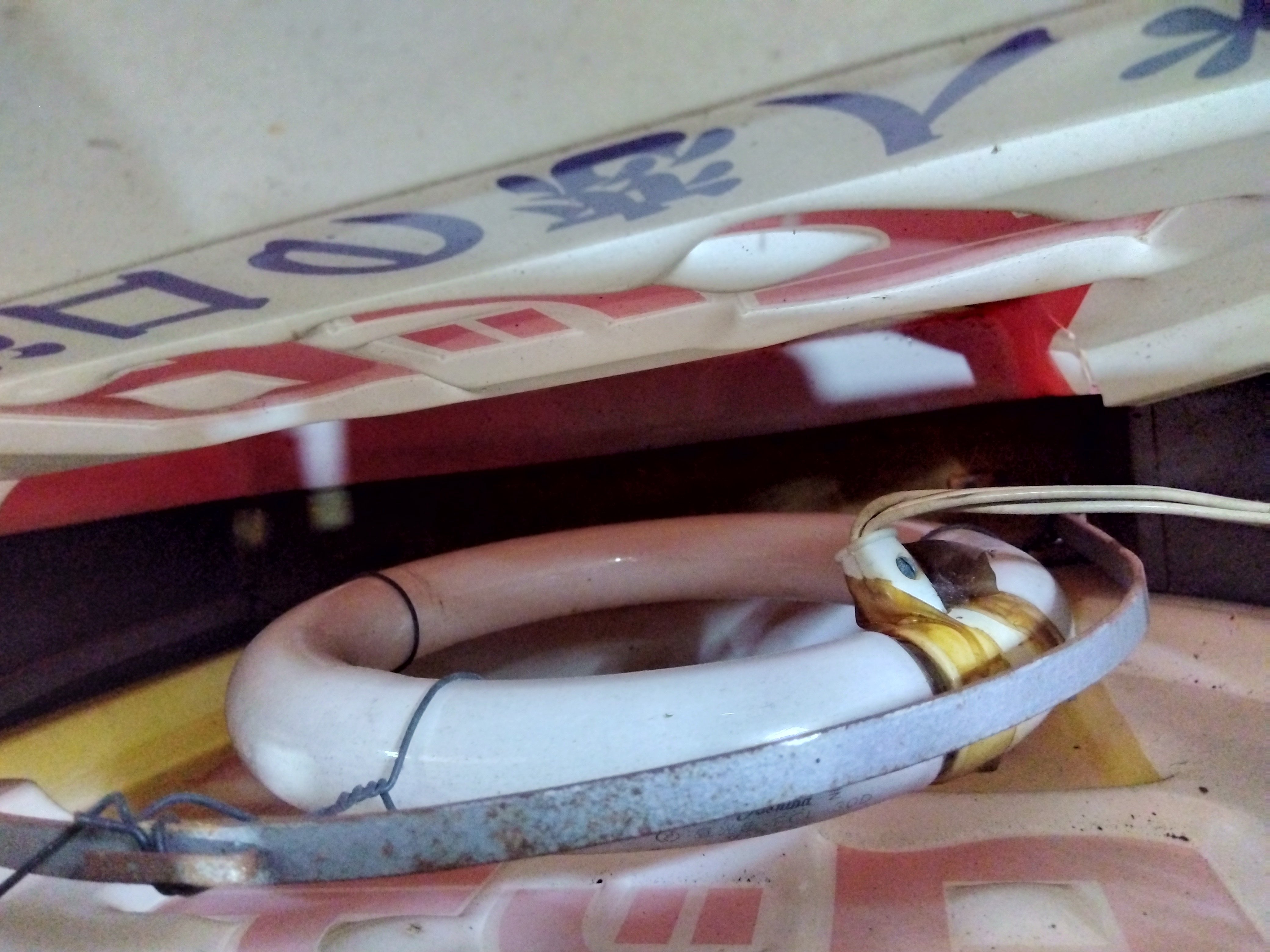 昭和レトログッズ】ロッテ ガーナチョコの看板｜【ザ民泊への道