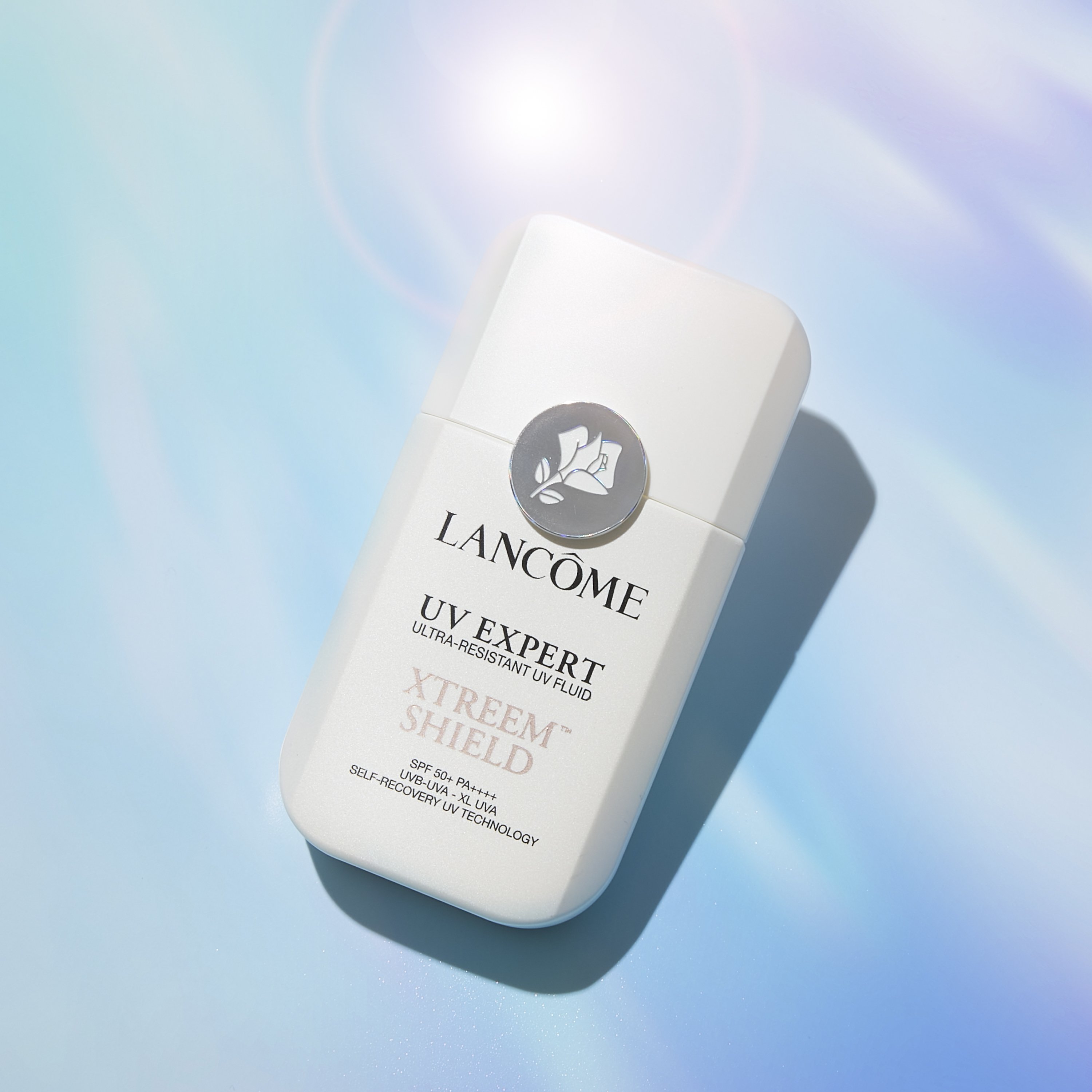 TOPICS！ ランコム初のUVフィルム復元技術で隙なく紫外線から守り