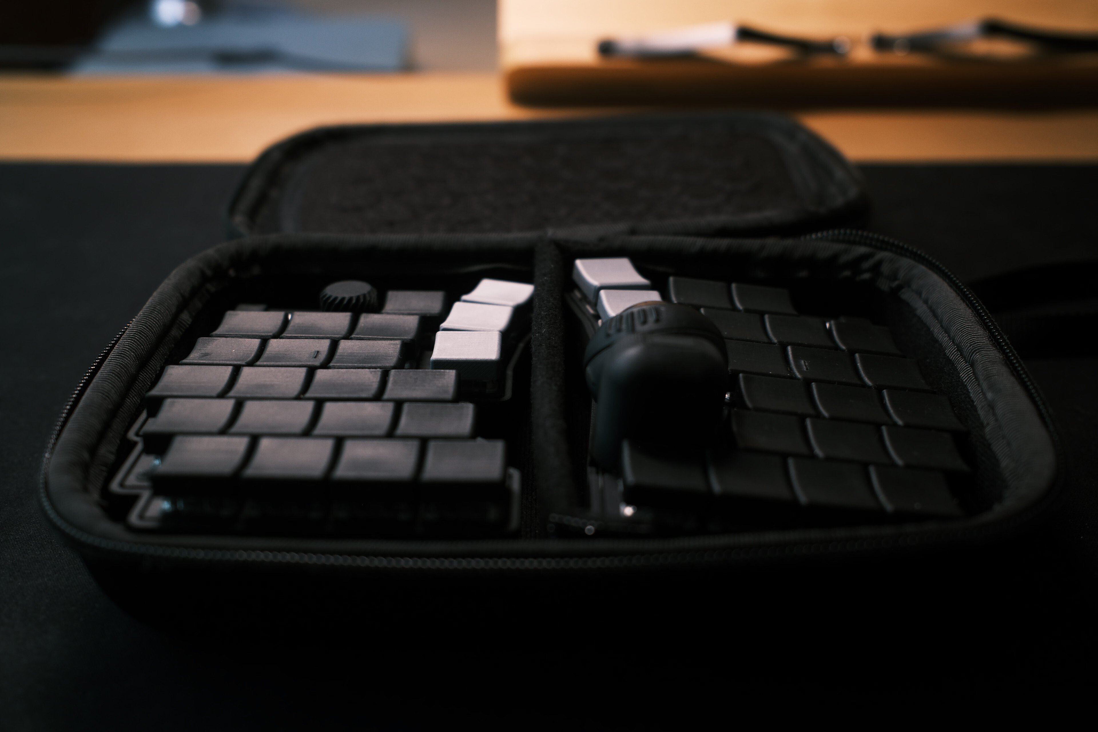 分割無線キーボード「moNa2」 | 4ヶ月間使用レビュー｜Kanade