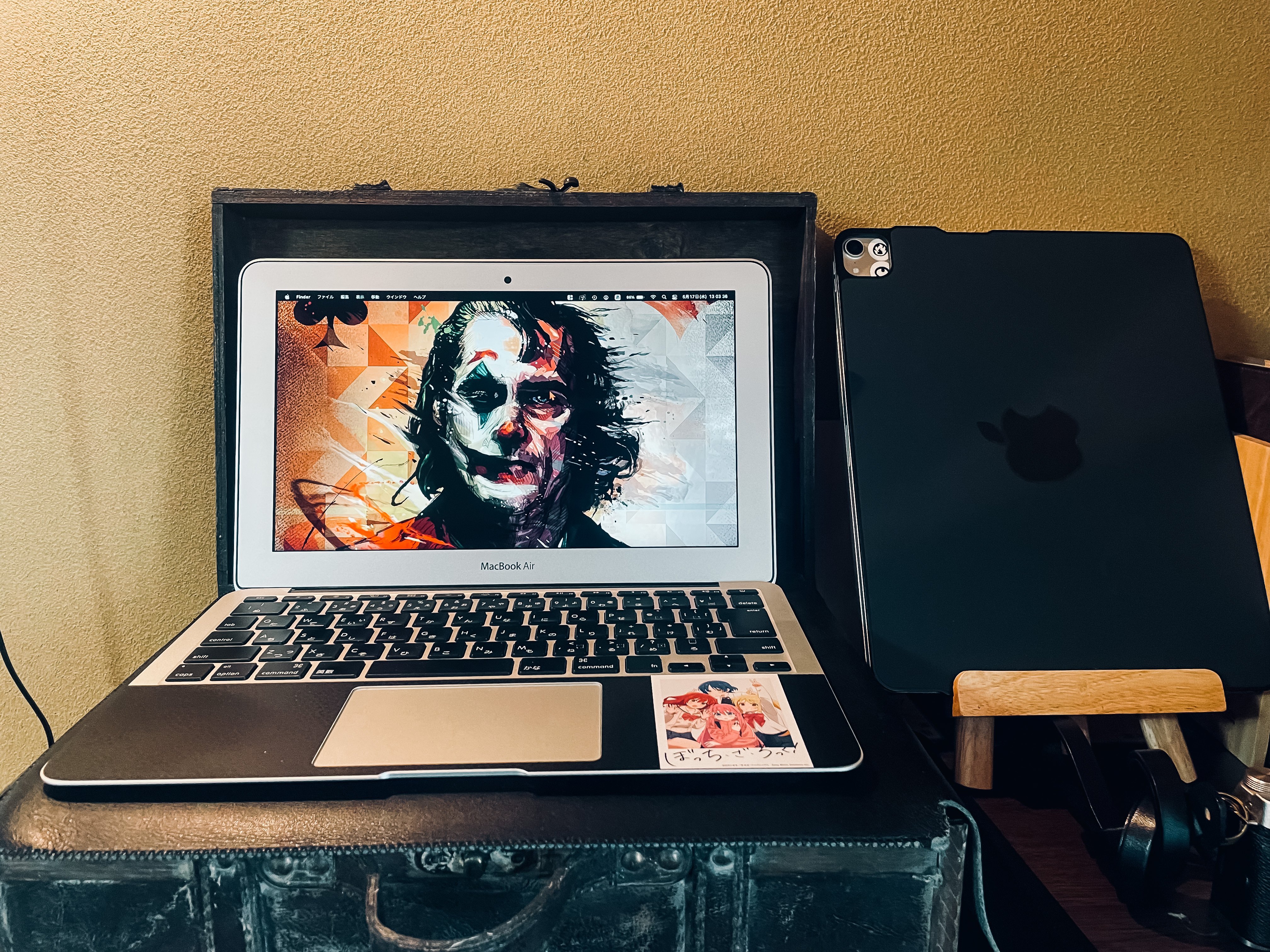 This is MacBook】 光るリンゴ『MacBook Air Early （2015）』 11