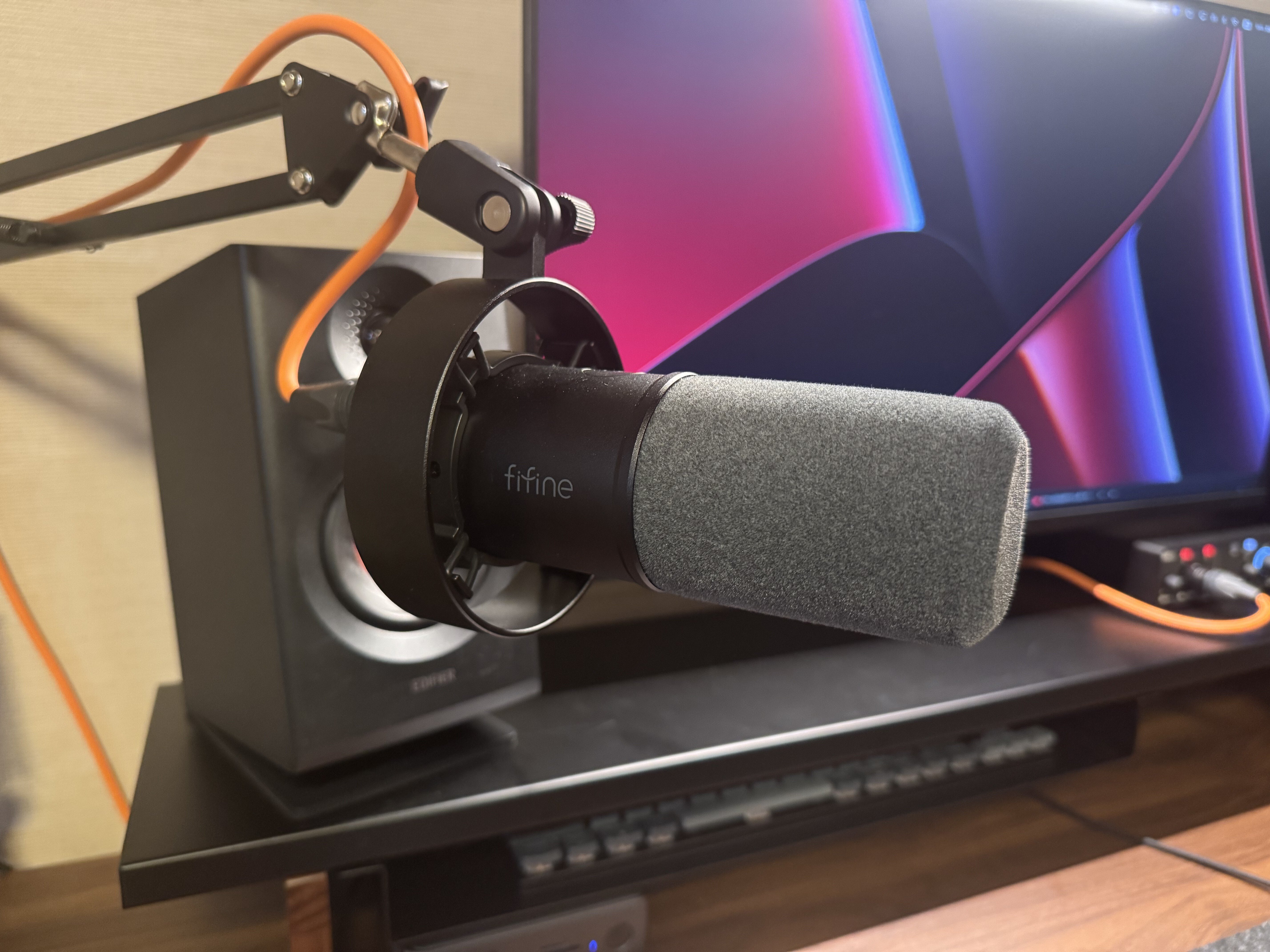 コスパ最強】小型ワイヤレスマイク「DJI Mic mini」でVlog撮影に革命が