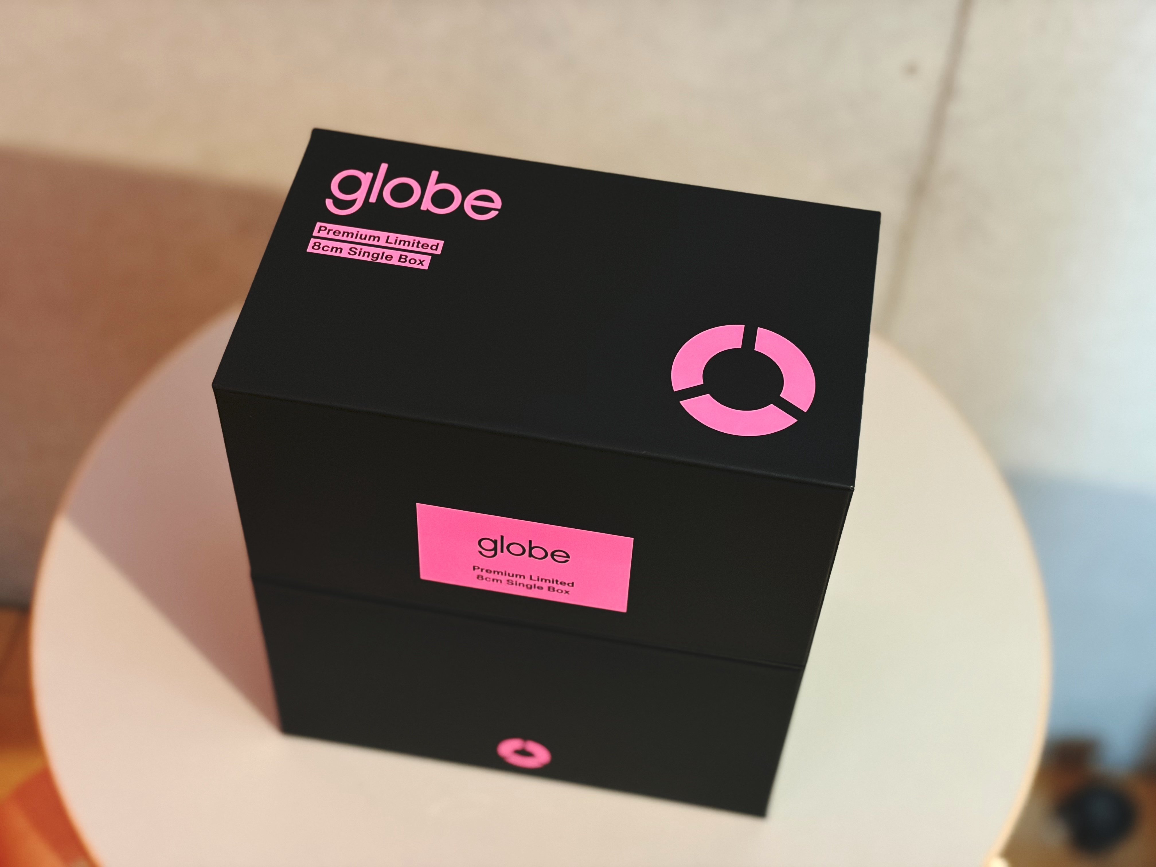 写真多めでお届け！ globe「Premium Limited 8cm Single BOX」を開封し