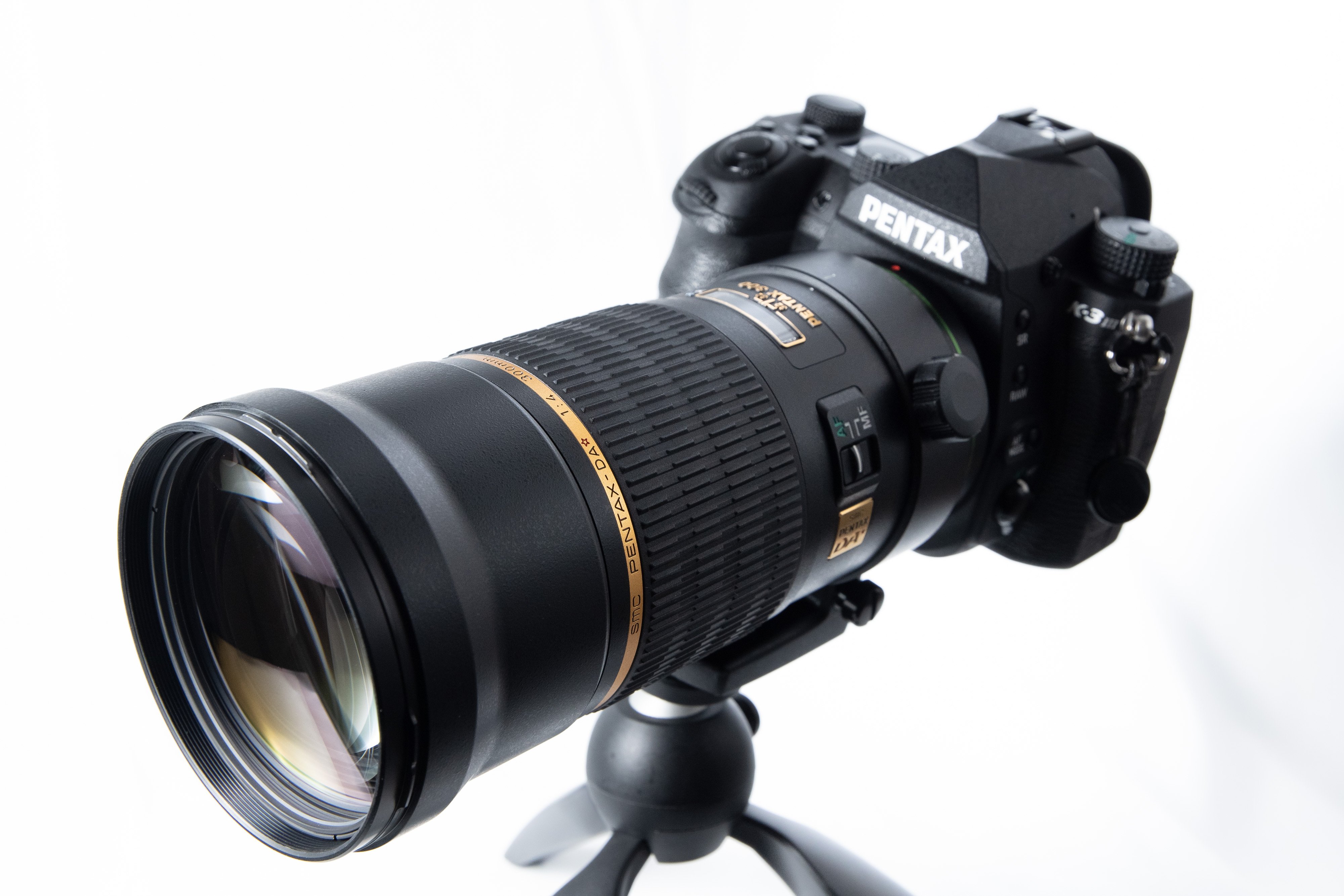 片手で使える超望遠。smc PENTAX-DA☆300mm F4 ED[IF]SDM｜がま