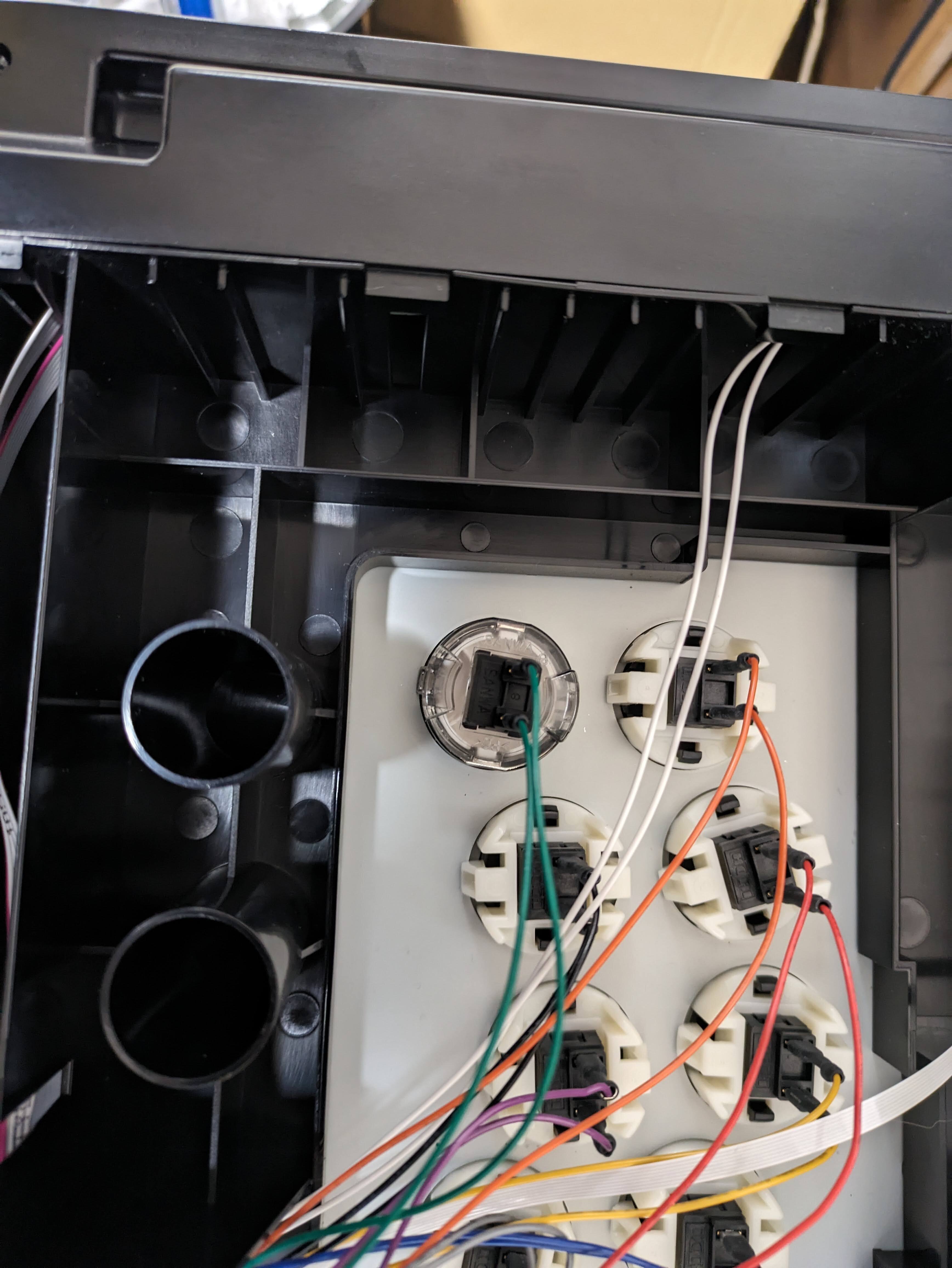 アケコン改造のすゝめ：ファイティングエッジ刃のレバー・ボタンを三和