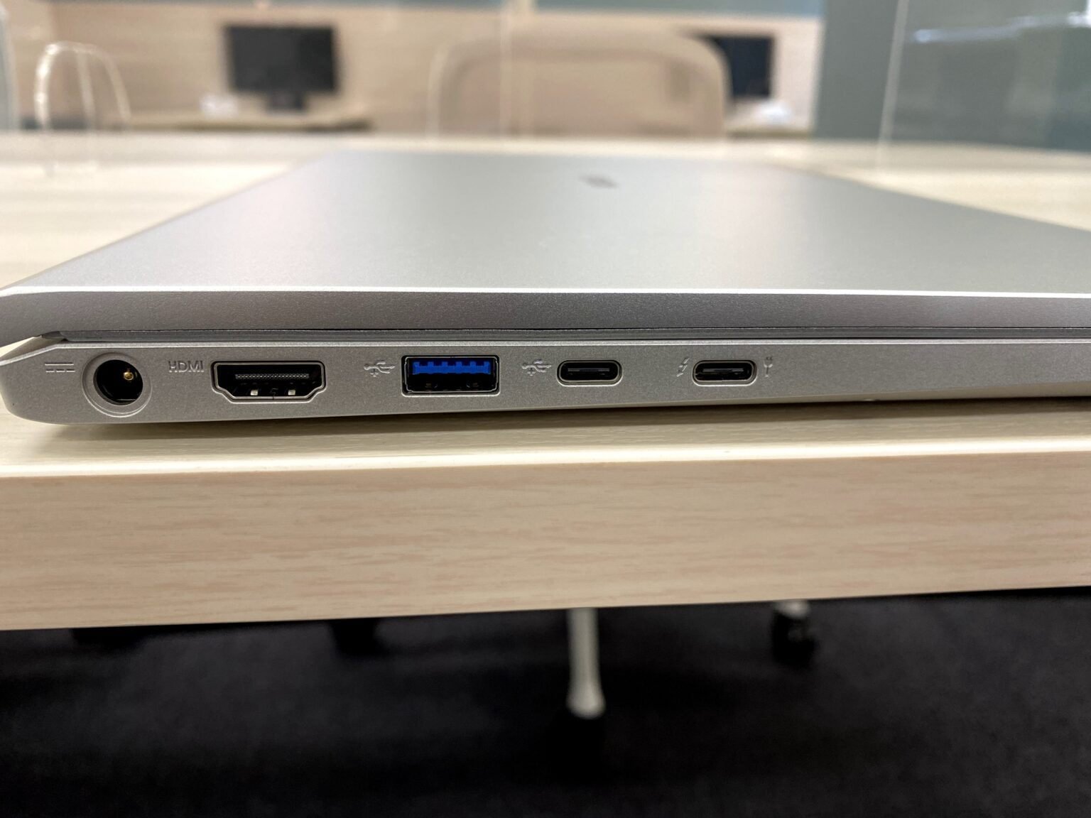 薄型15.6型ノートPCが大特価！EPSON Endeavor｜株式会社ハイパー公式note