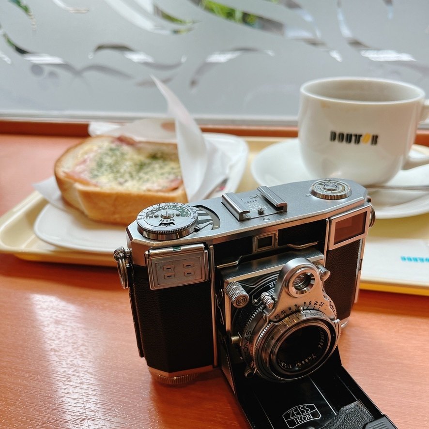 カメラ雑談）70年前に誕生した奇跡のカメラ コンテッサ35｜福田イサオ