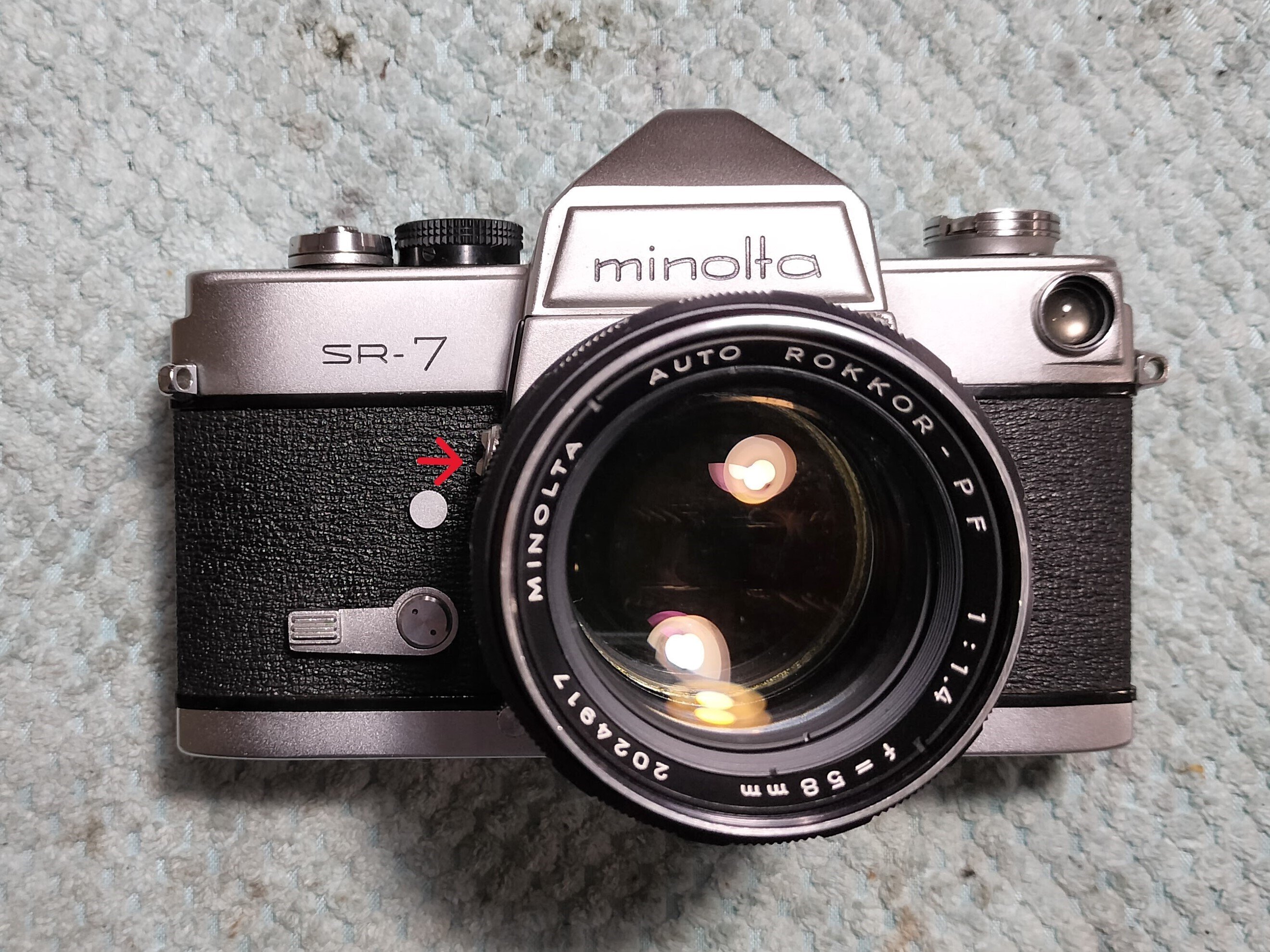 Minolta SR-7の分解｜フィルムカメラ修理のアクアカメラ
