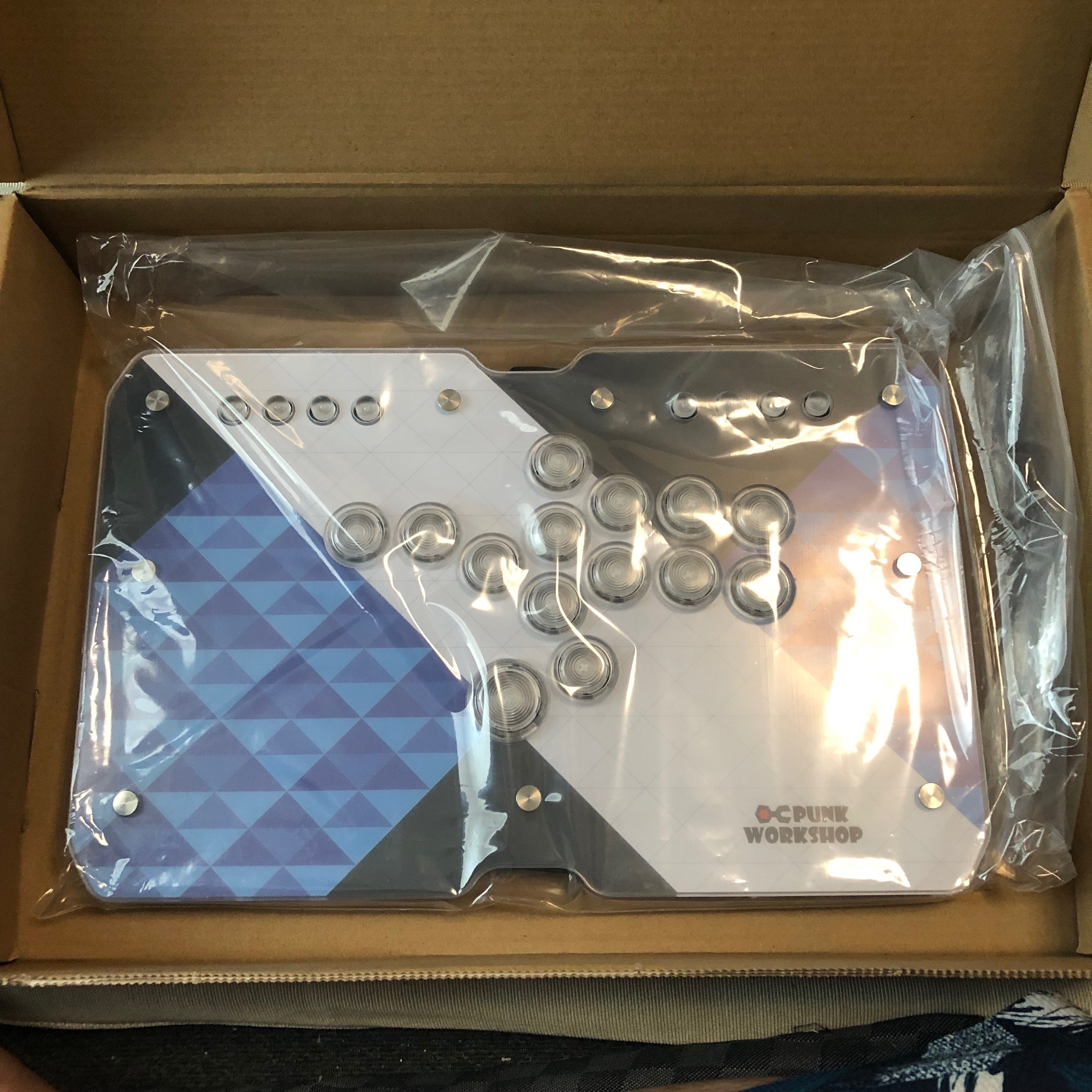 PUNK WORKSHOP JAPANからアケコンを買ってみました｜OrangeCrush