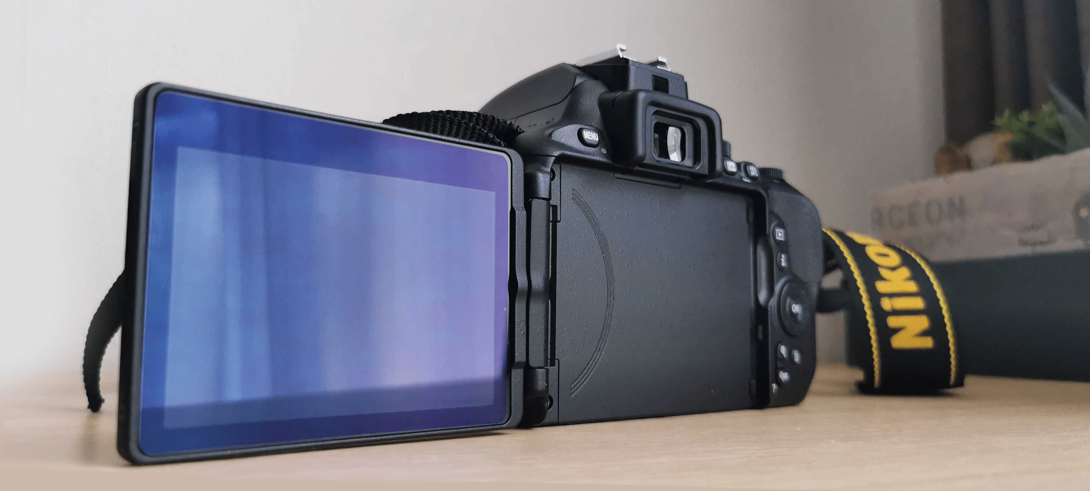 Wi-Fi❤️ショット極少❤️備品多数❤️Nikon D5500❤️高性能一眼レフ