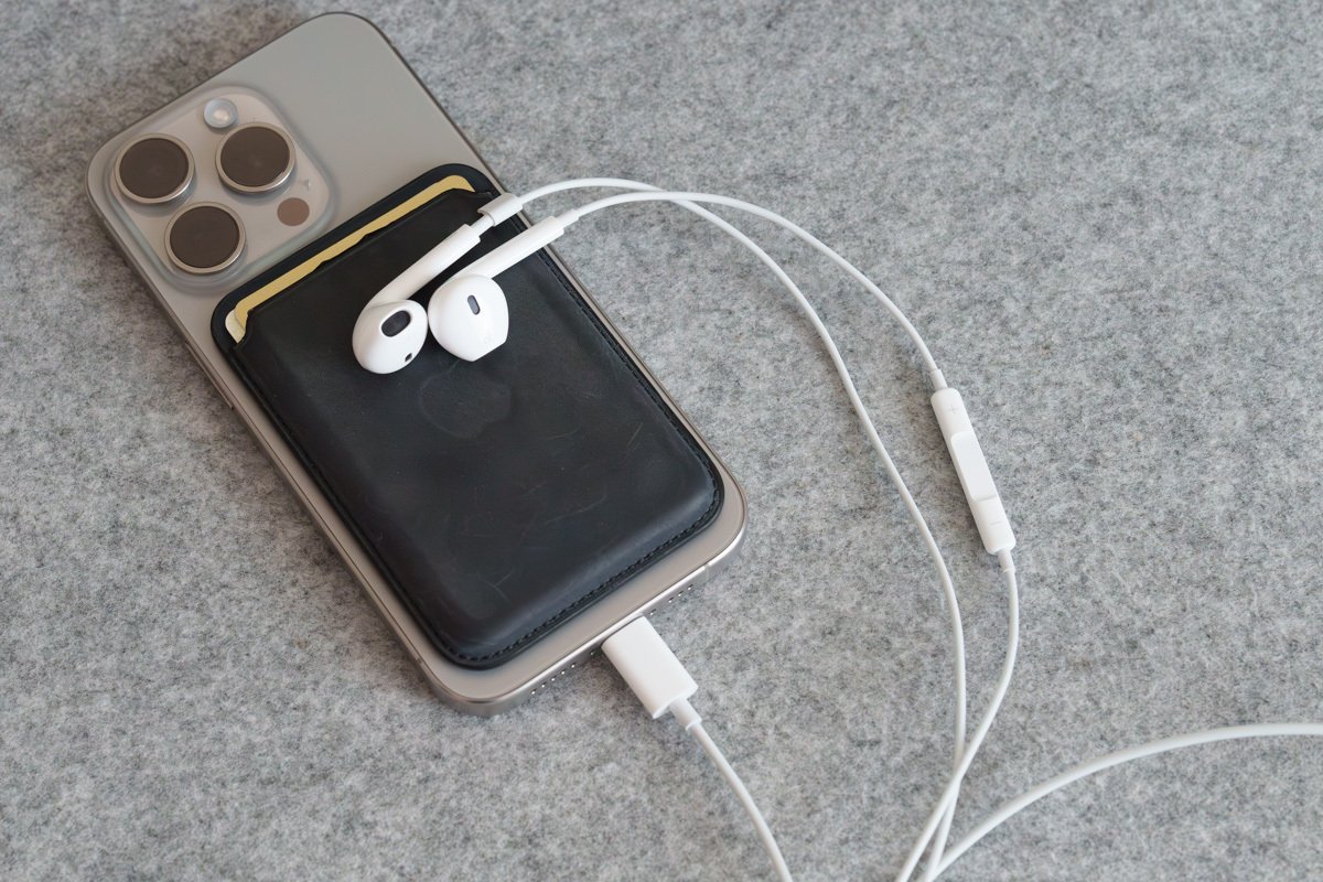 iPhone13pro シルバー+純正イヤホン(ふりふりさん専用) iPhone13pro