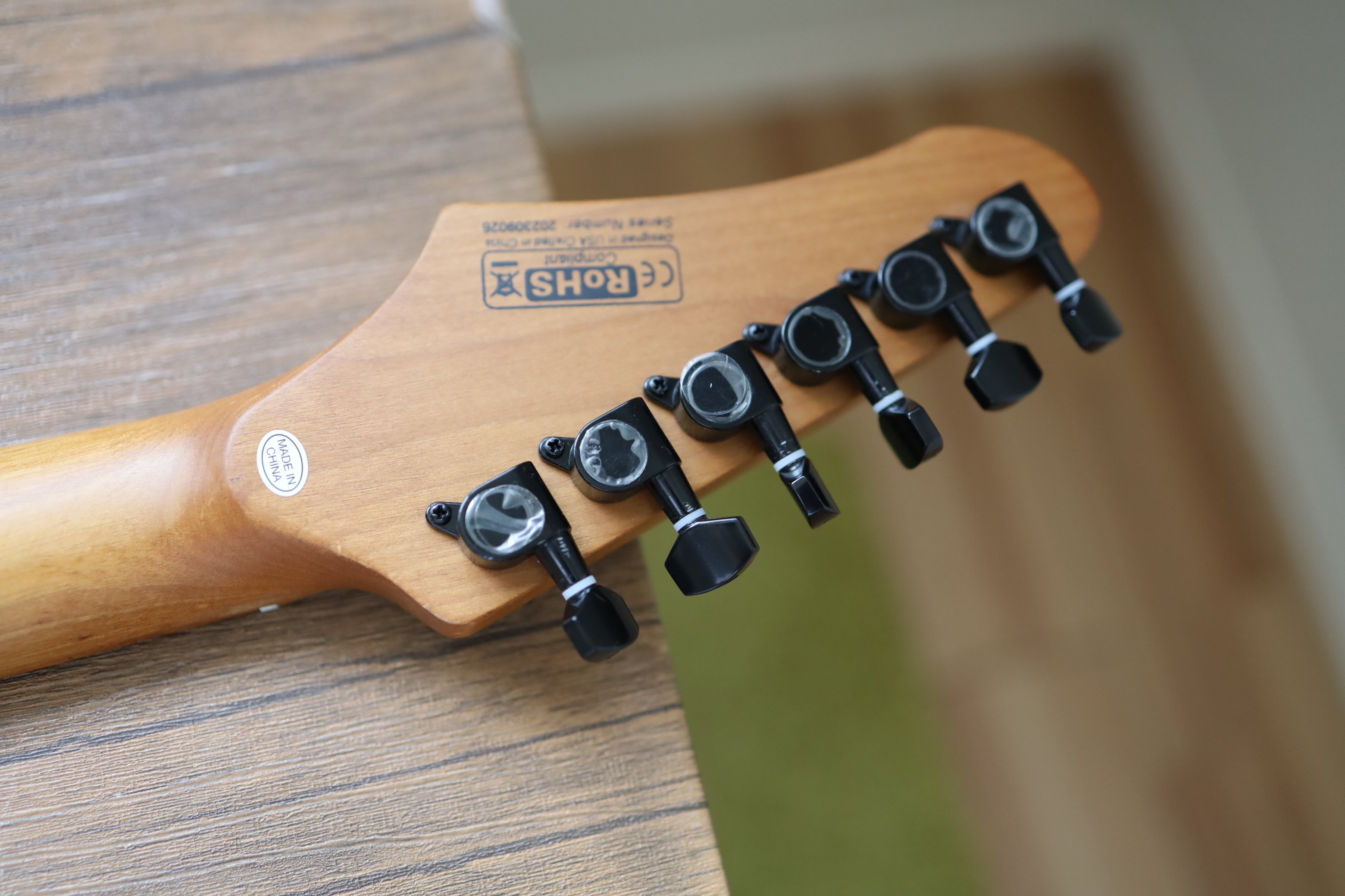 また面白そうな安ギターを発見…Grote GR-Standard-S(前編)｜Croquette