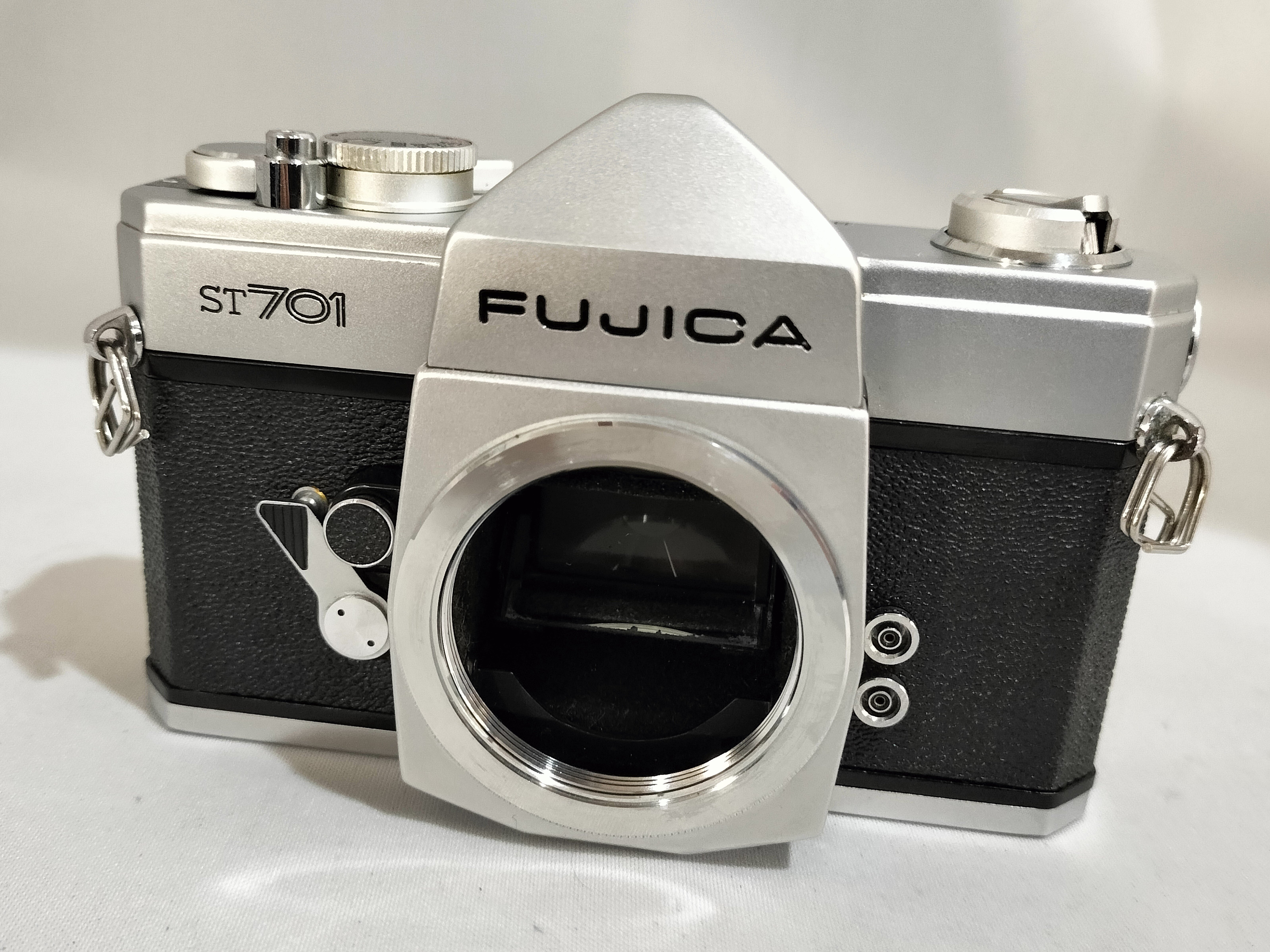 FUJICA ST801の分解｜フィルムカメラ修理のアクアカメラ