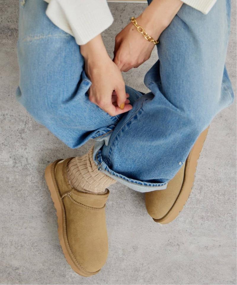 FRAMeWORK(フレームワーク)の「≪追加≫UGG CLASSIC SLIPPER 3