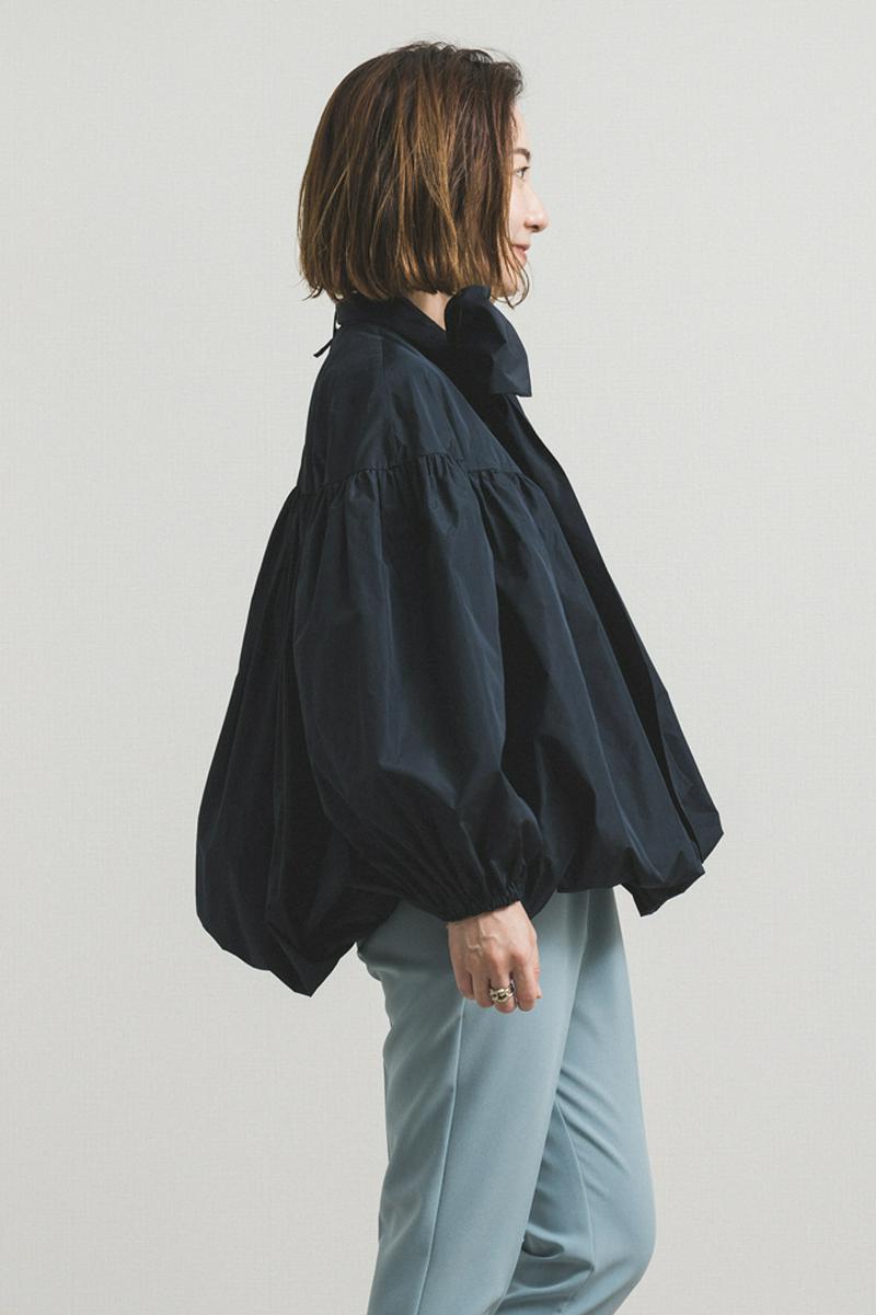 yori(ヨリ)の「【11/10 pm12:00新色入荷！】リボンバルーンブラウス