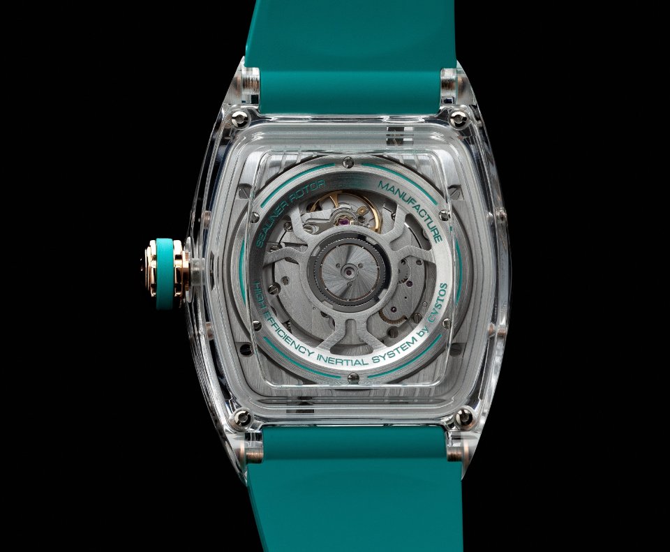 クストスからケースにサファイア クリスタルを採用した新作が登場