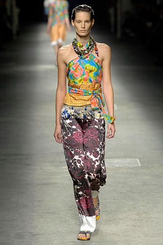 Dries Van Noten Spring 2008 Ready-to-Wear Collection | Vogue