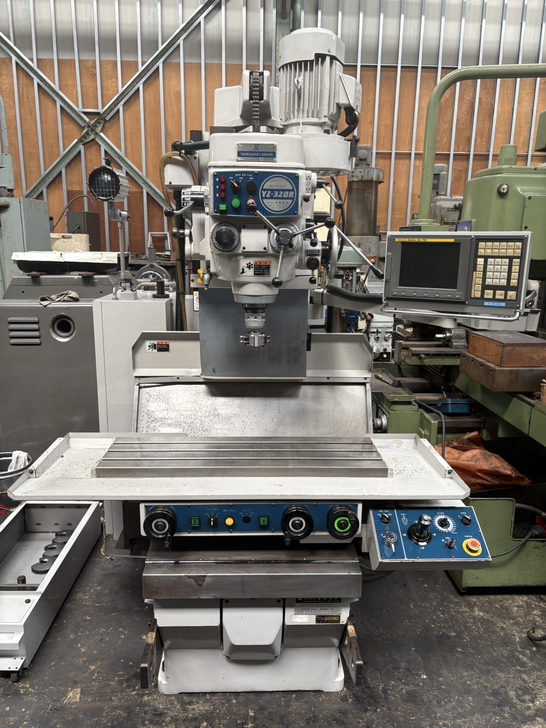 山崎技研 NCフライス盤 YZ-320R | マシンライフ