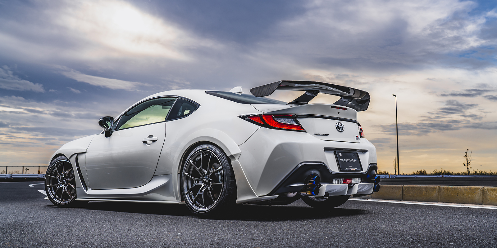 ARTISAN SPIRITS | LEXUS TOYOTA etc AERO BRAND