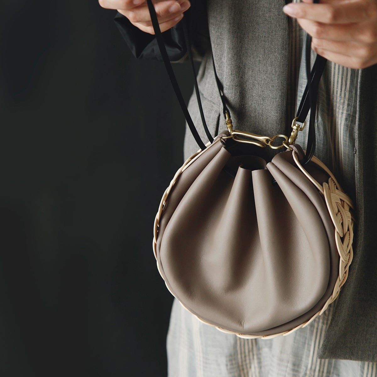 丁寧な手仕事から生まれる藤のバッグ MSNOM | iroma..aranciato