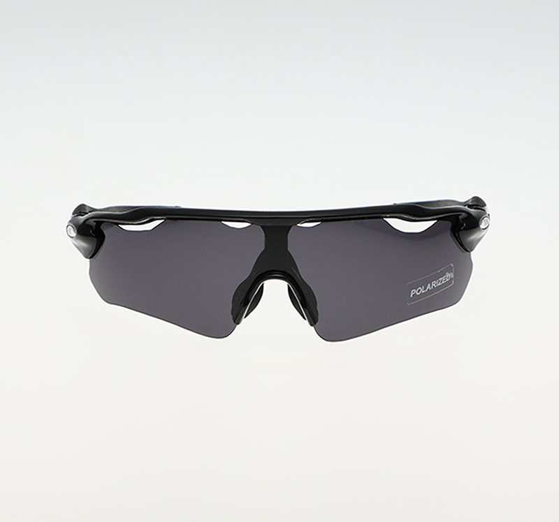 ARK 公式ページ – ゴルフ特化型偏光サングラス