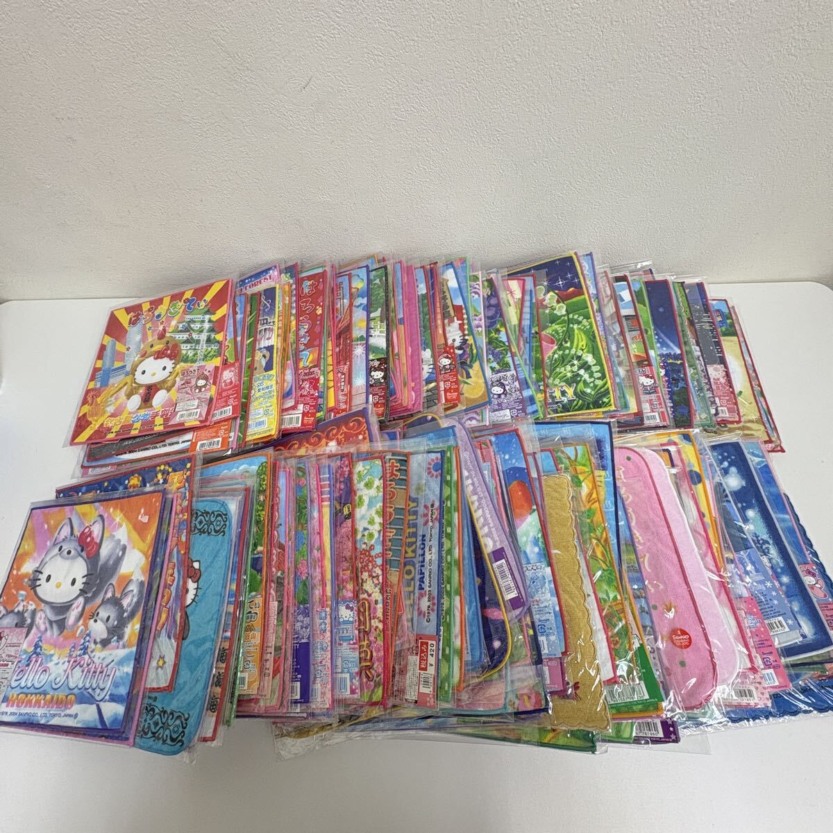 ご当地キティの値段と価格推移は？｜600件の売買データからご当地