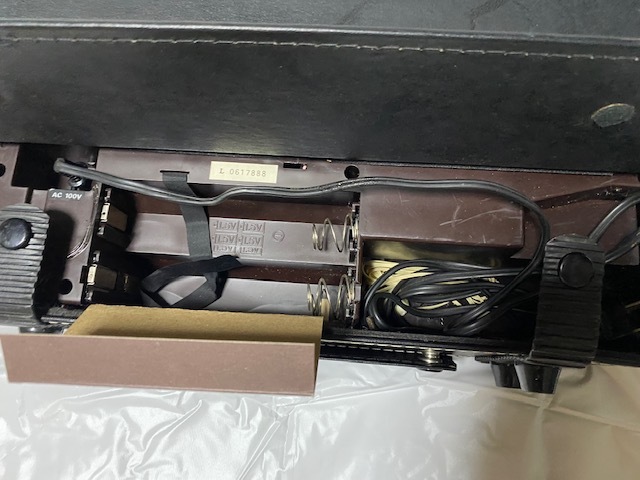 昭和レトロ☆CROWN RX-2000 アタッシュケース型ラジカセ クラウン