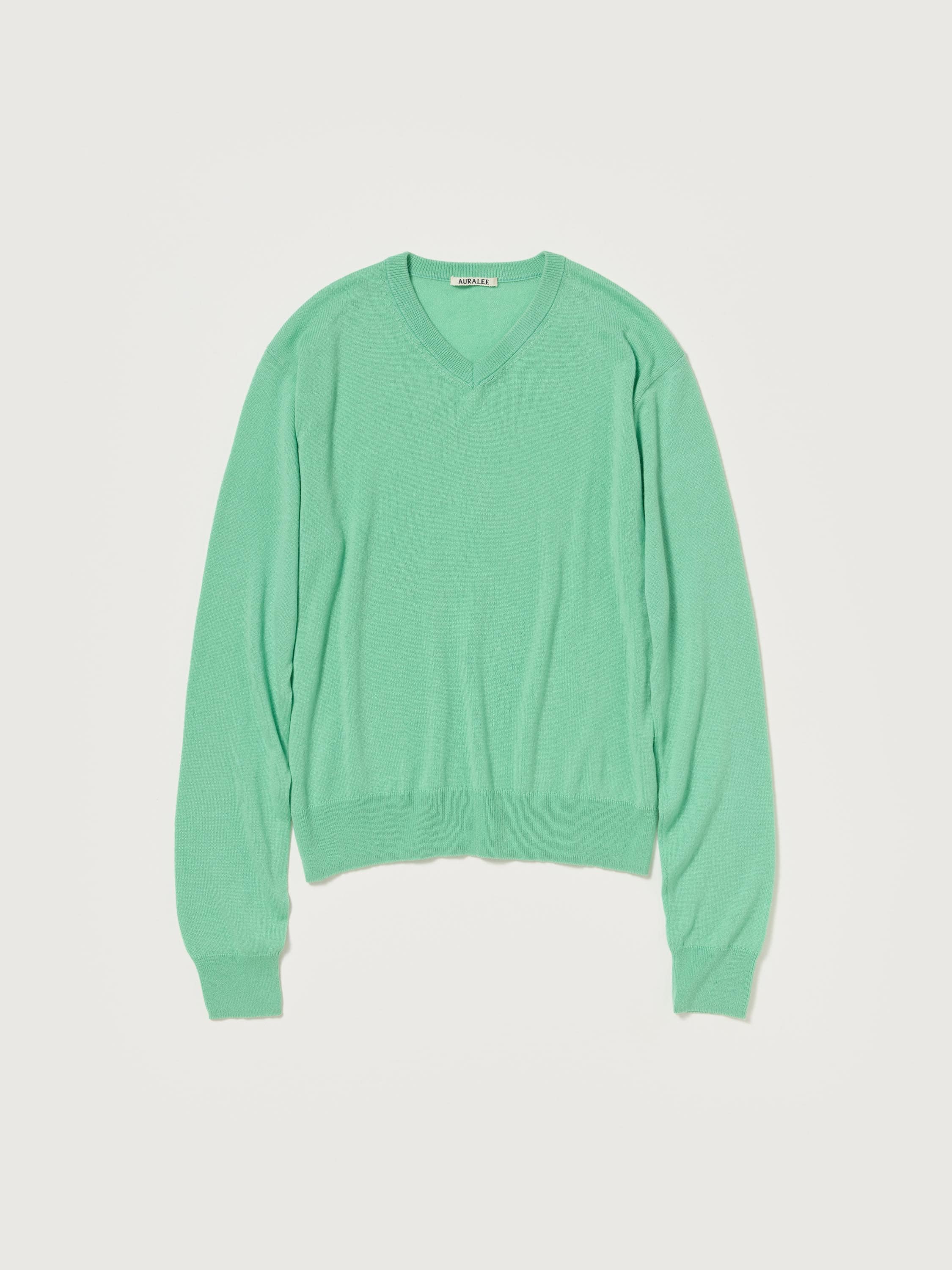 SUPER FINE CASHMERE SILK KNIT V-NECK P/O - AURALEE Official Website