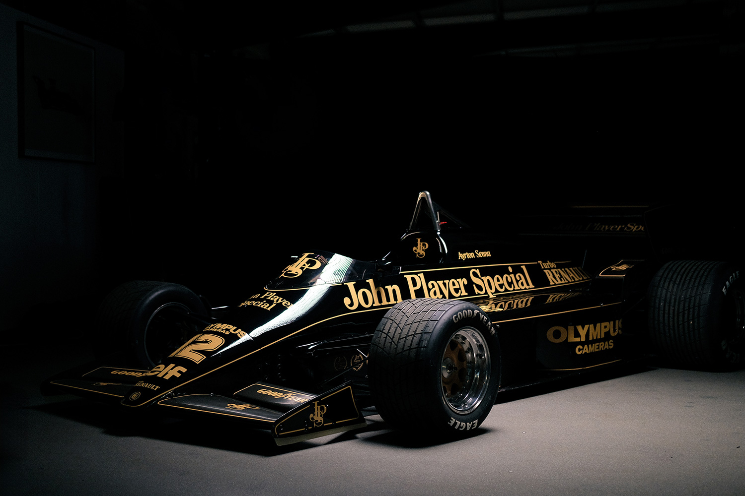 ロータスがアイルトン・セナのF1初勝利から40年を記念し「97T」で