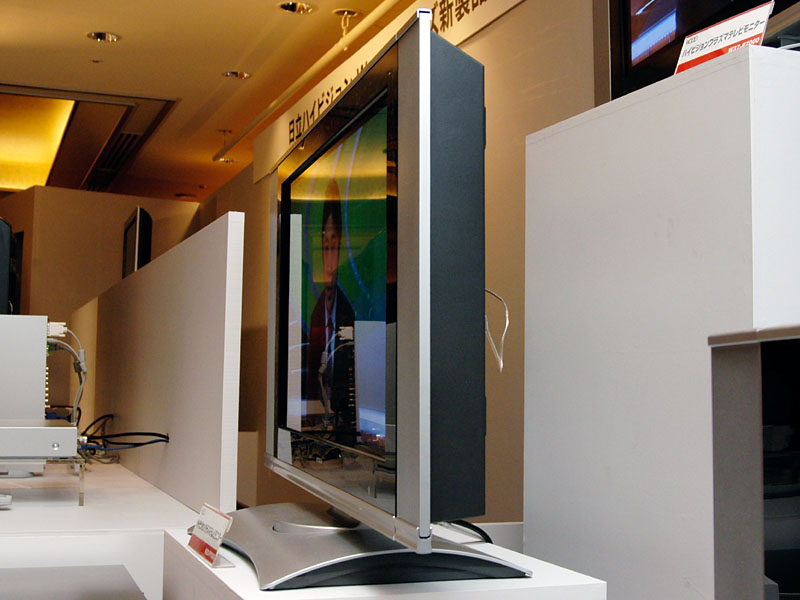 日立、新パネル採用のプラズマ/液晶テレビ「Wooo」