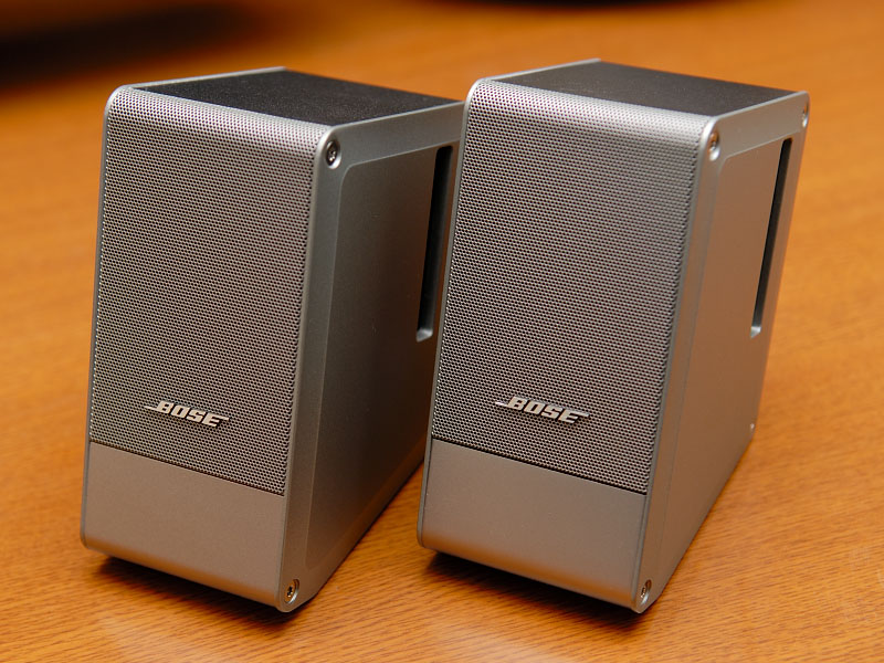 ボーズ、小型スピーカー「M3」の低価格モデル「M2」