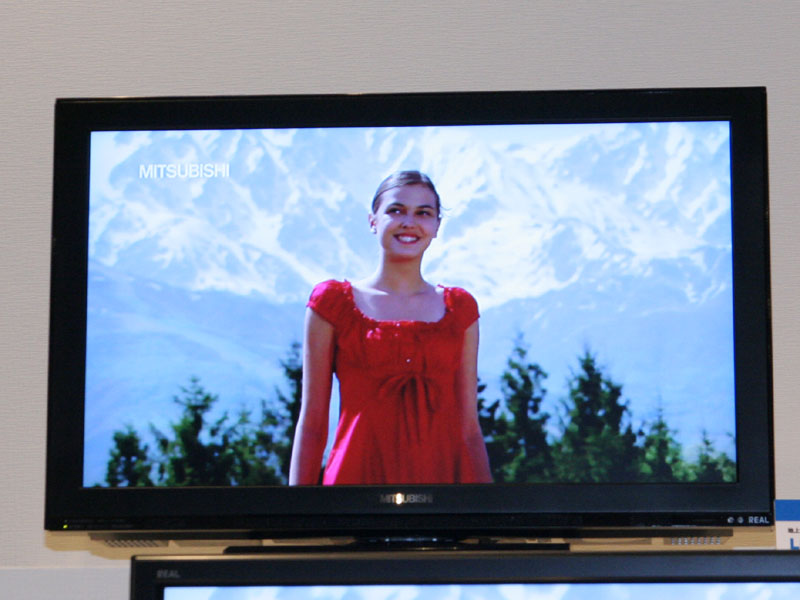 三菱、個室/2台目向けの32/20型液晶テレビ3製品