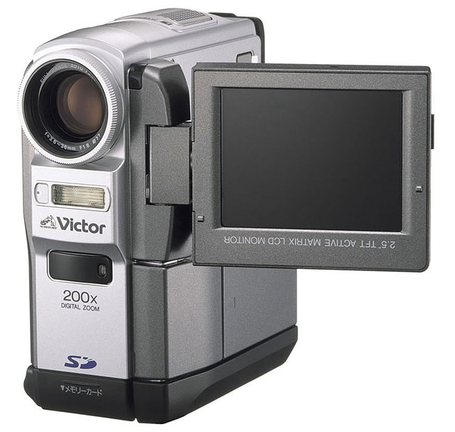 ビクター、実売17万円のMPEG-4撮影可能な縦型DVカメラ