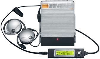 ケンウッド、デジタルアンプ採用のポータブルMDプレーヤー