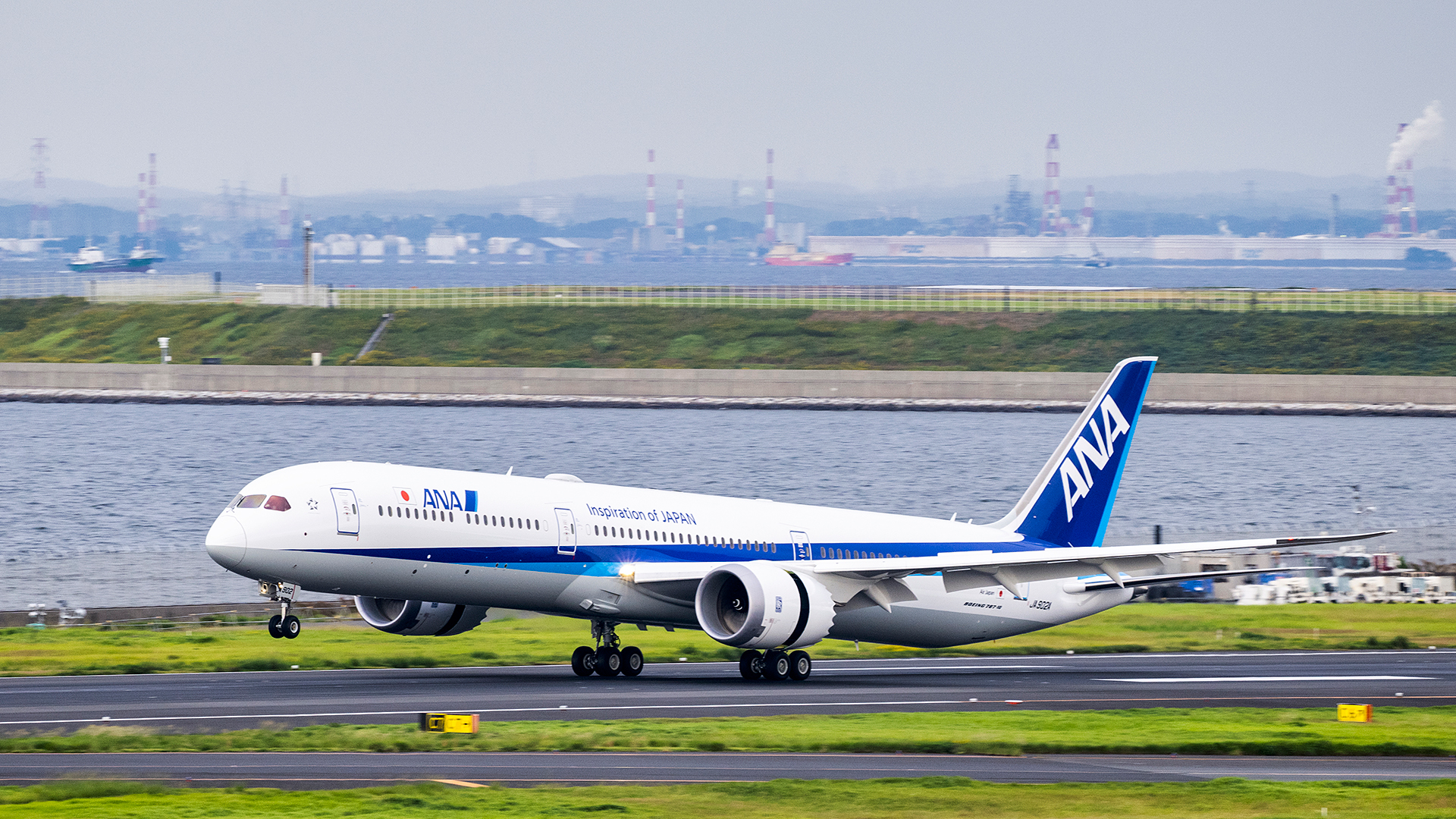 ANA】3機目となる787-10型機(国際線仕様)が羽田に到着！ - Aviation Picks