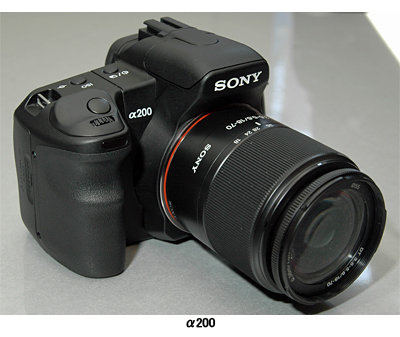 ソニー、デジタル一眼「α」初のライブビュー搭載の「α350」など2機種