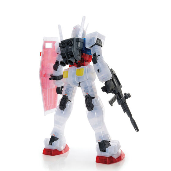 メガサイズモデル 1/48 ガンダム カラークリアー│株式会社BANDAI