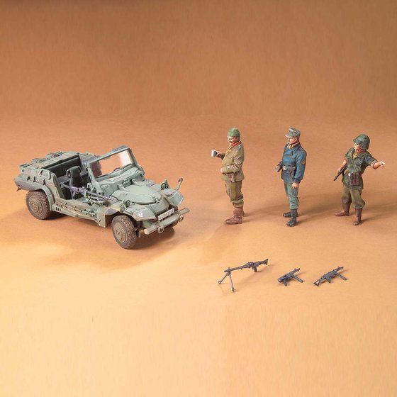 U.C.HARD GRAPH ジオン公国軍 サイクロプス隊セット│株式会社BANDAI