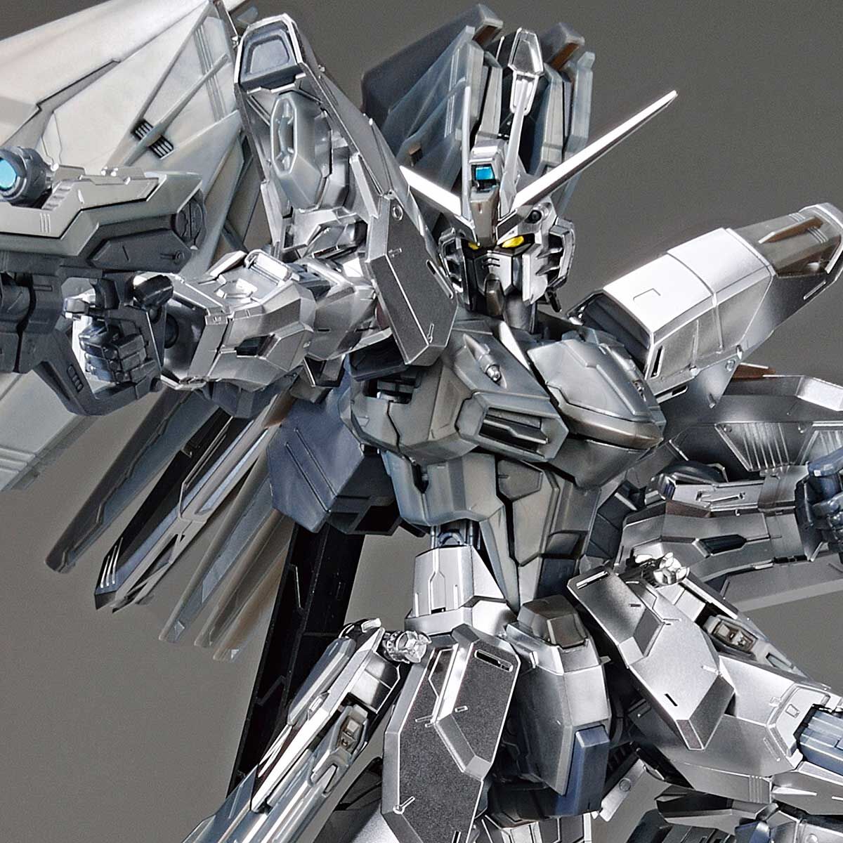 MG 1/100 【ガンダムベース限定】 フリーダムガンダム Ver．2