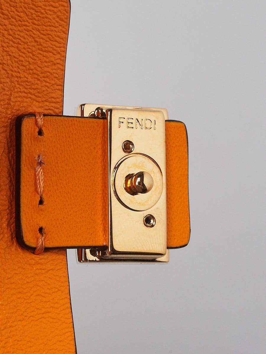 Fendi Clementine Smooth Leather Pico Baguette AirPods Case