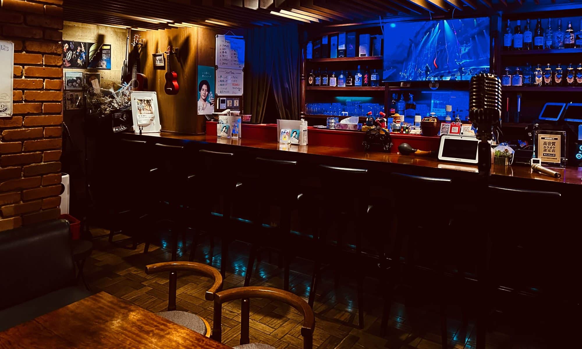 ノスタルジックカラオケバー Z2 （ZⅡ ジィジィ）