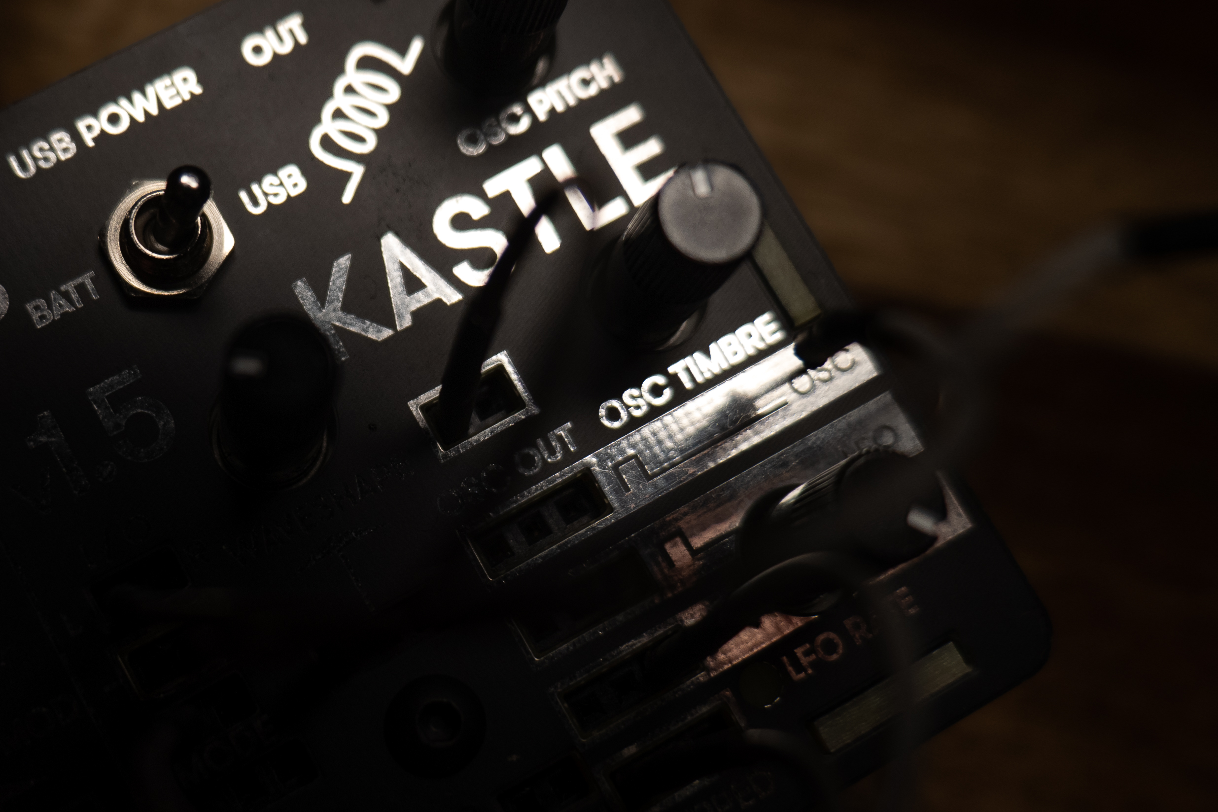 Bastl Kastle v1.5 – Experiment with lo-fi anywhere with this