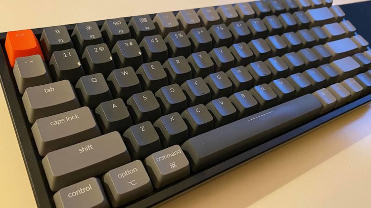 安くてキータッチも良い！Mac用メカニカルキーボード Keychron K2