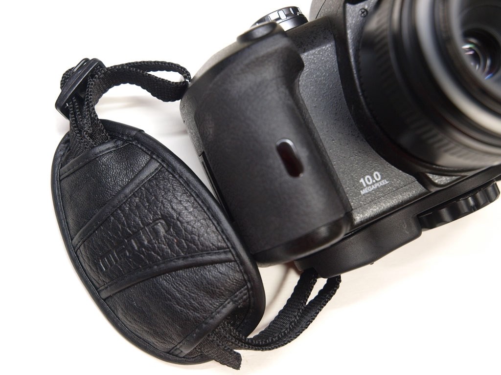 ハンドグリップ』 オリンパス E-520 ボディ のクチコミ掲示板 - 価格.com